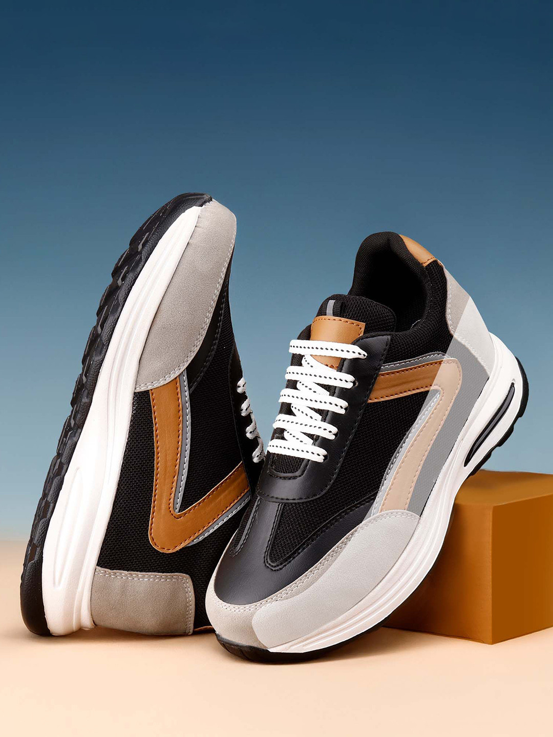 Bxxy Men Colourblocked Hidden Height Increasing High-Top Lace-up Shoes