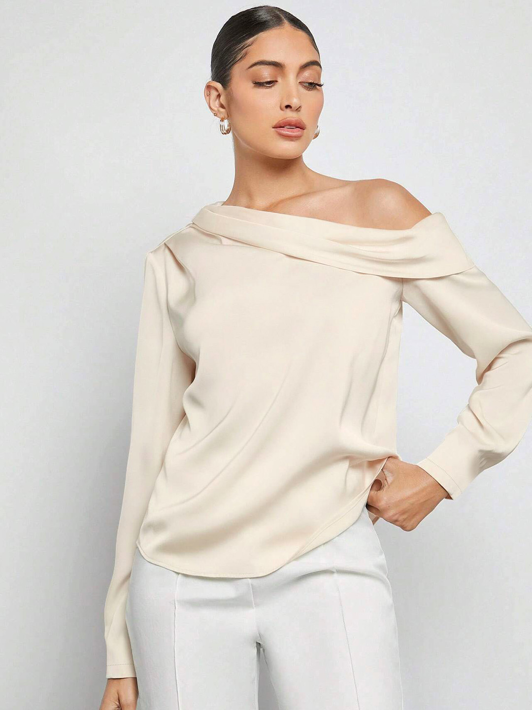 Stylecast X Slyck Solid Pattern One Shoulder Sleeves Regular Top