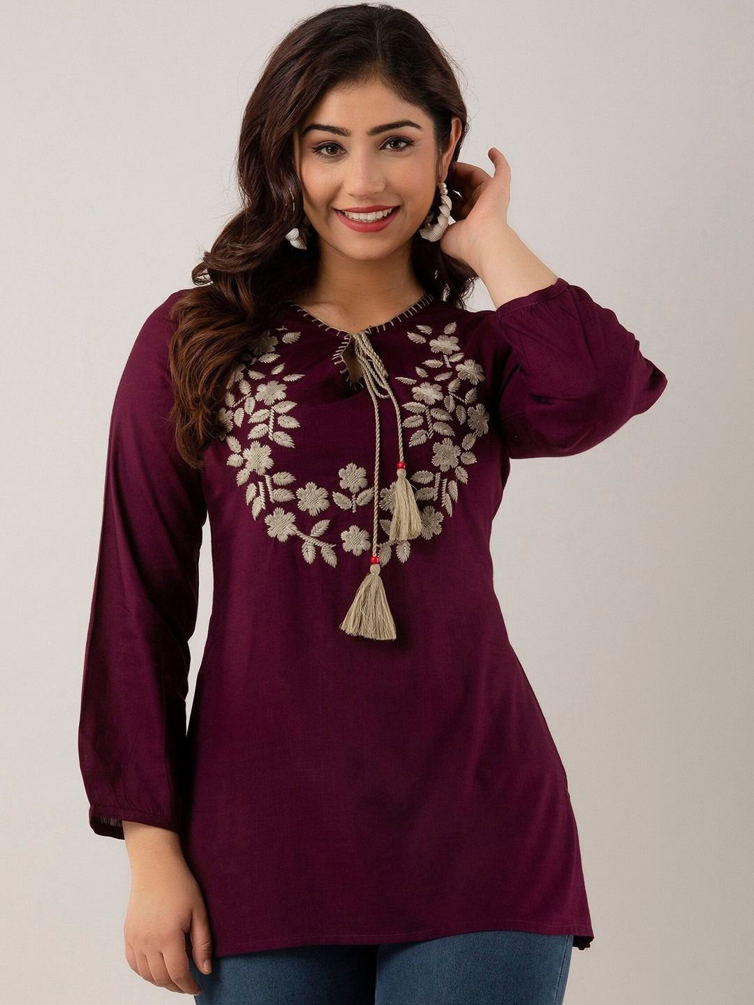 BLUE KART Women Floral Embroidered Thread Work Thread Work Kurti