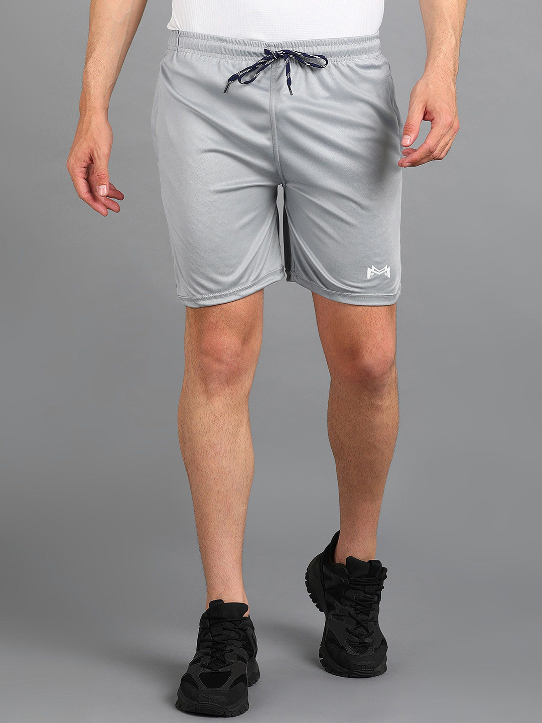 Mank D Boys Solid Regular Fit Mid-Rise Above Knee Sports Shorts