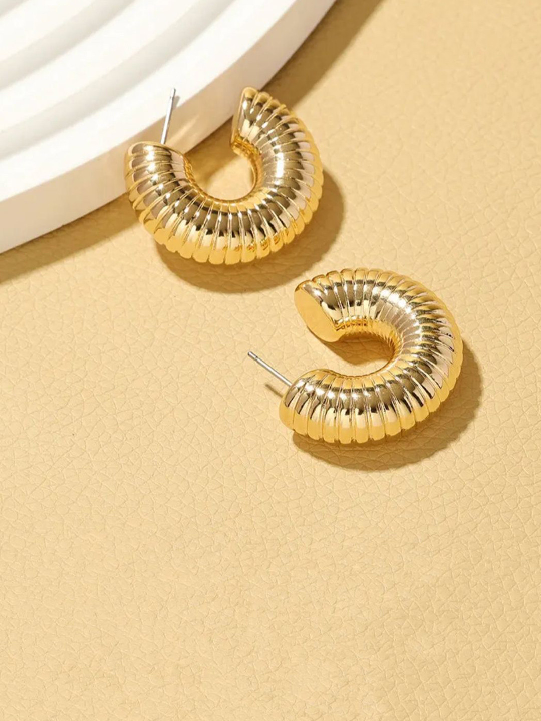 V FASHION JEWELLERY Stainless Steel Gold-Plated Crescent Shaped Half-Hoop Earrings