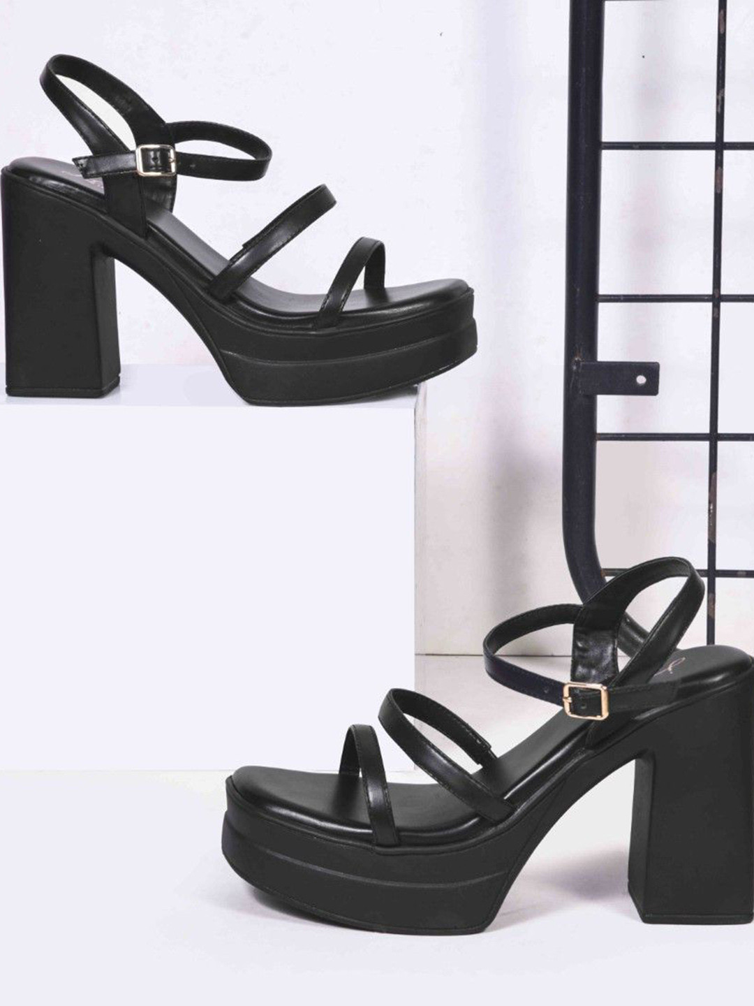 JM Looks Women Strappy Comfortable Party Block Heel Sandals