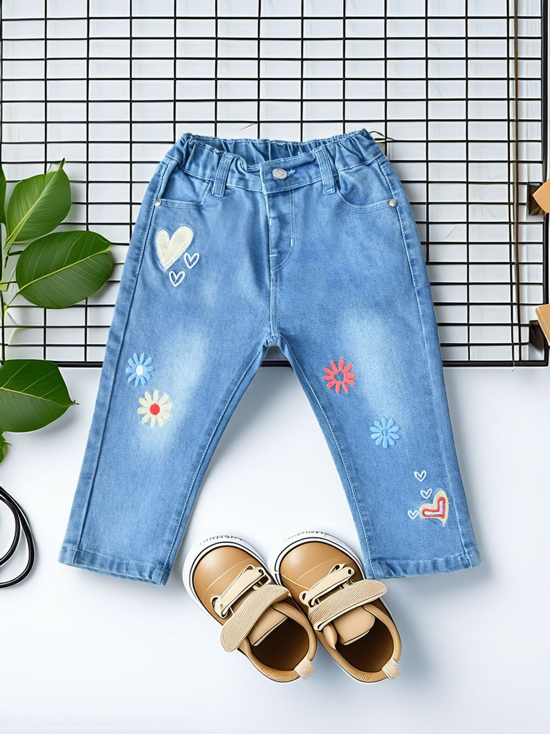 Bella Moda Girls Comfort Regular Fit Mid-Rise Light Fade Denim Stretchable Jeans