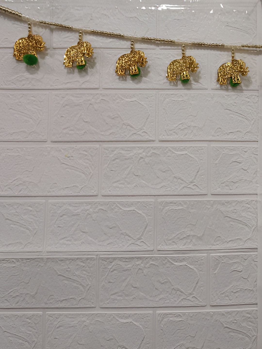 Nutts Bandhanwar Yellow & White Elephant Hanging Garlands