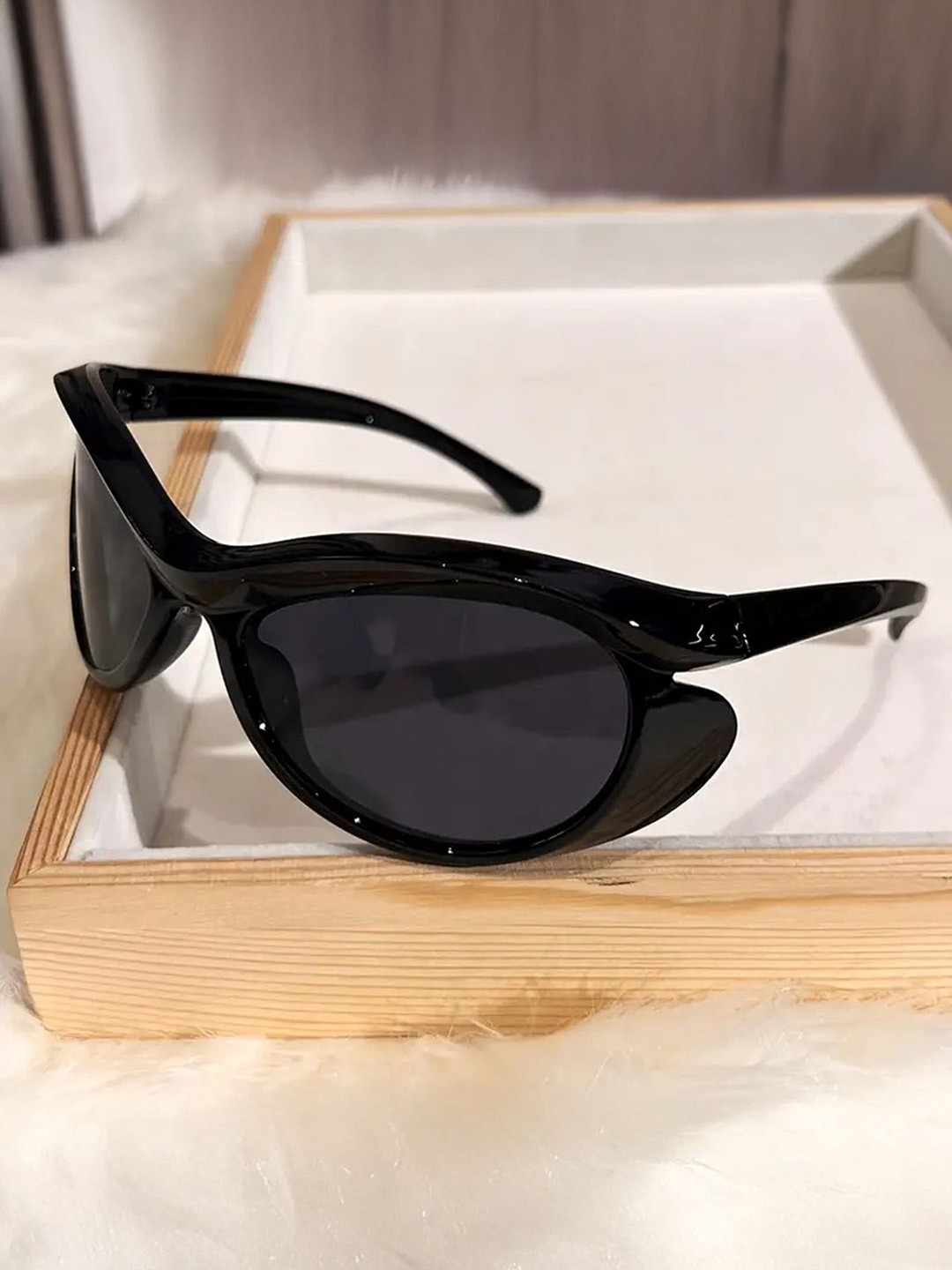 LULU & SKY Women Full Rim Sports Sunglasses with Regular Lens LH245-BLACK GRAY