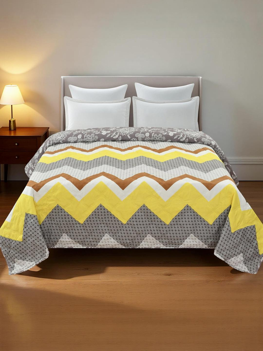 IVAZA Yellow AC Room Double Bed Microfibre Comforter