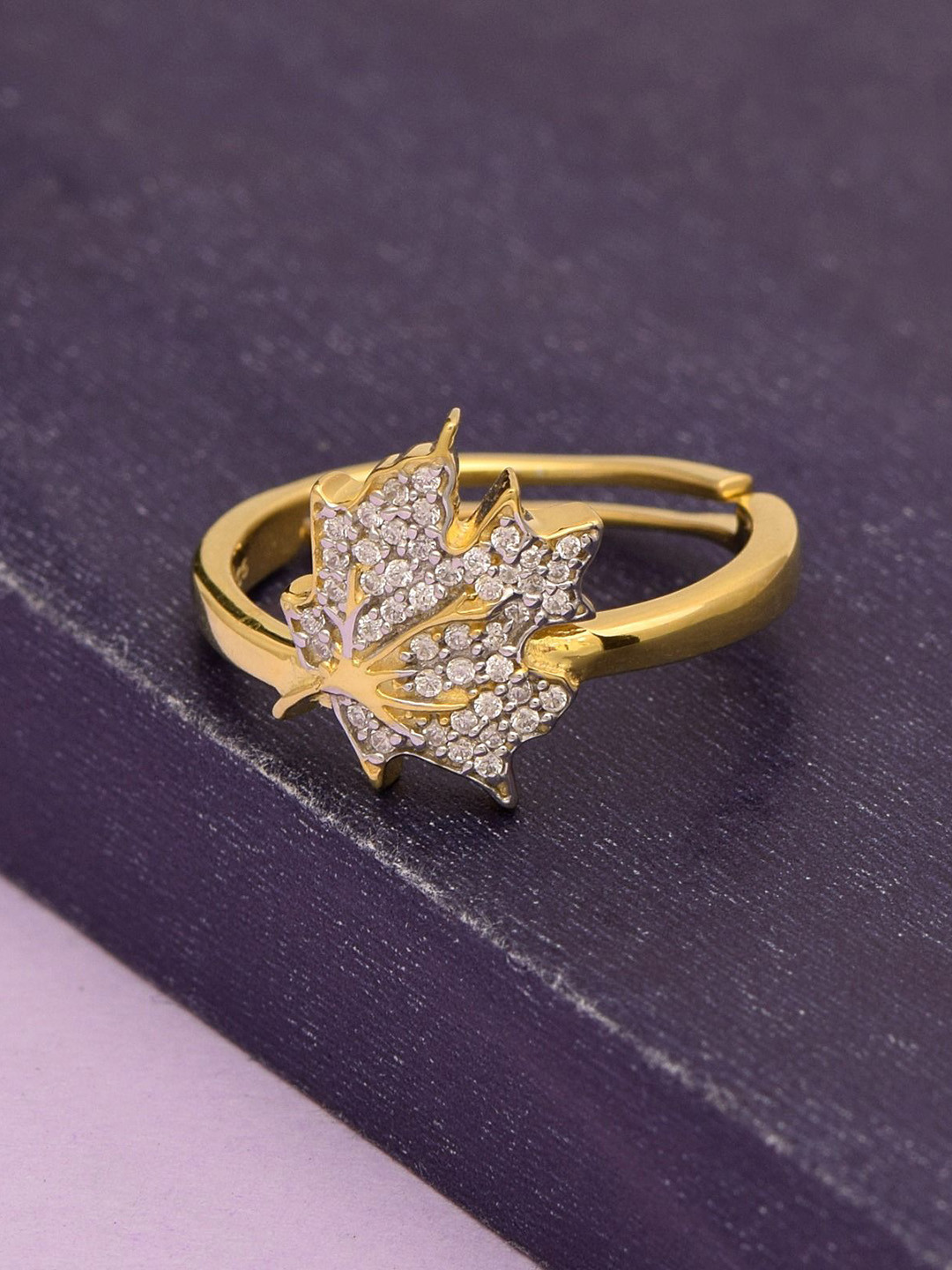 Zisthi 925 Sterling Silver Zircon Studded Maple Leaf Finger Ring