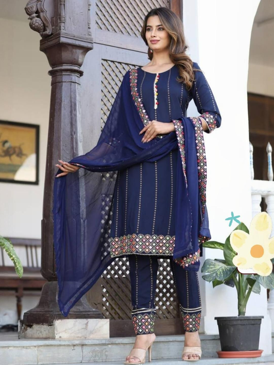 HIRA FASHION Women Embroidered  Kurta Sets