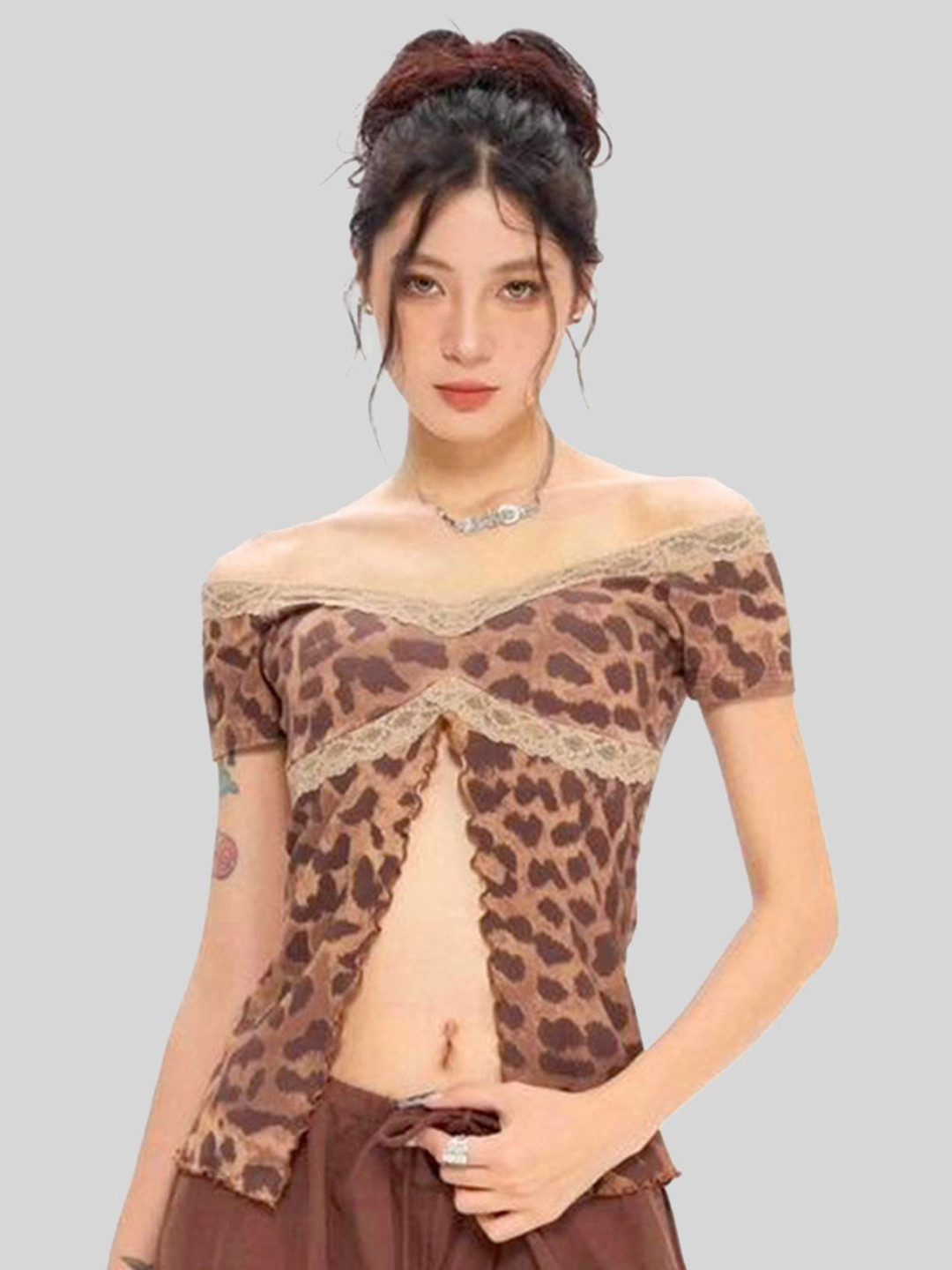 LULU & SKY Women Animal Printed Slit-front Off-Shoulder Bardot Top