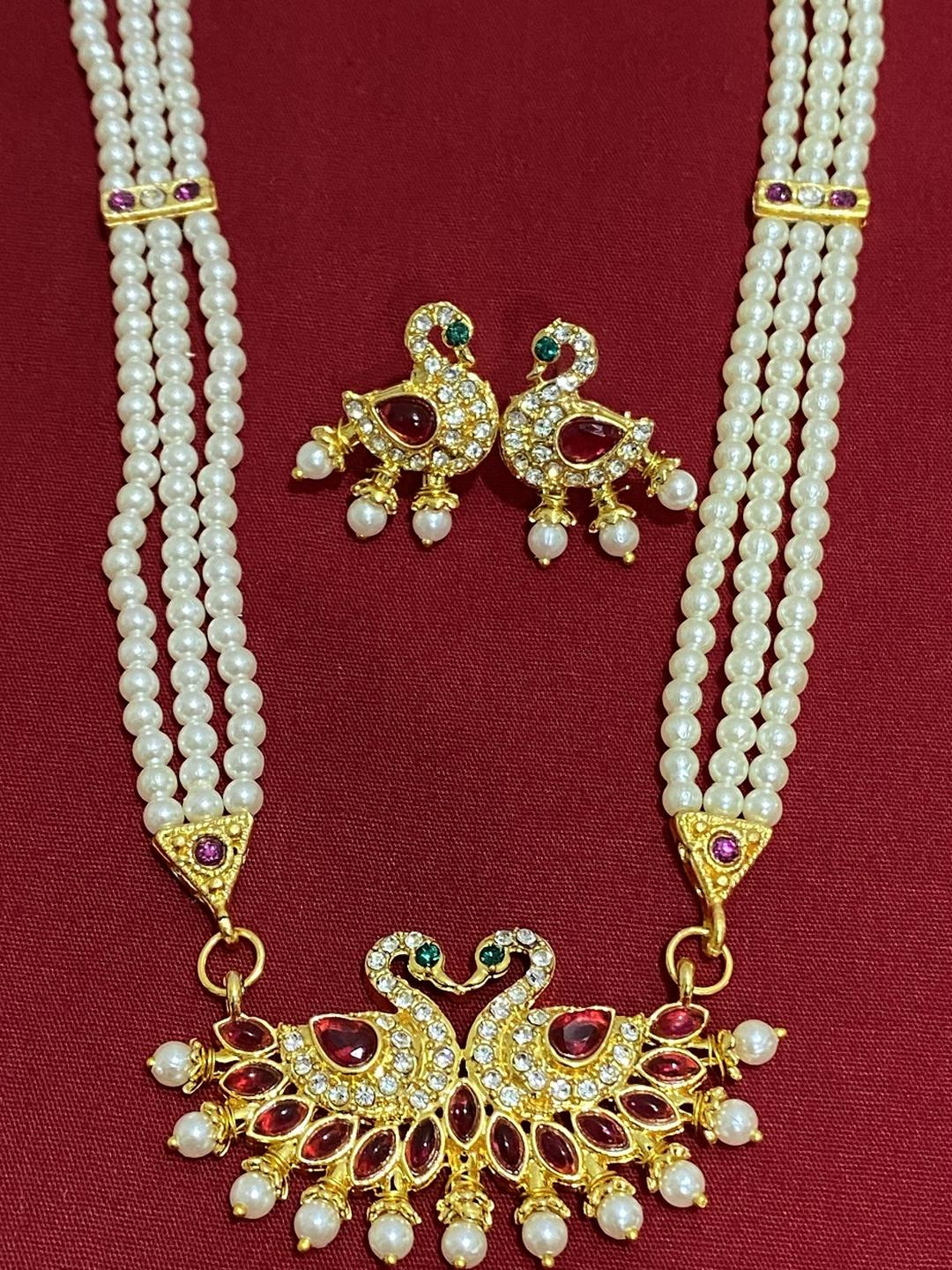 Varnii Gold-Plated Alloy Artificial Stones & Beads Jewellery Set