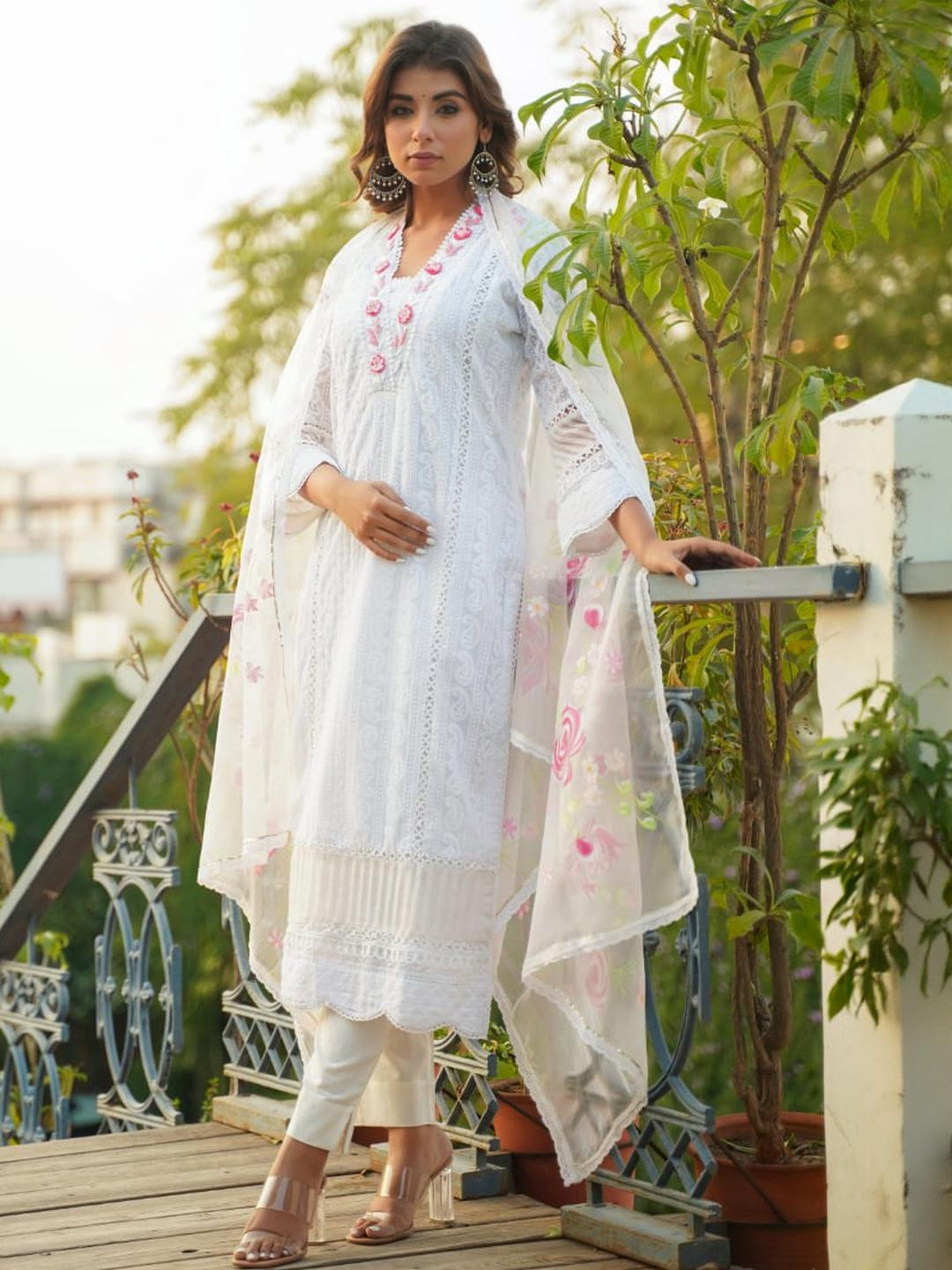 Aavanya White Georgette with Thread Work V-Neck Kurta & Trouser With Dupatta