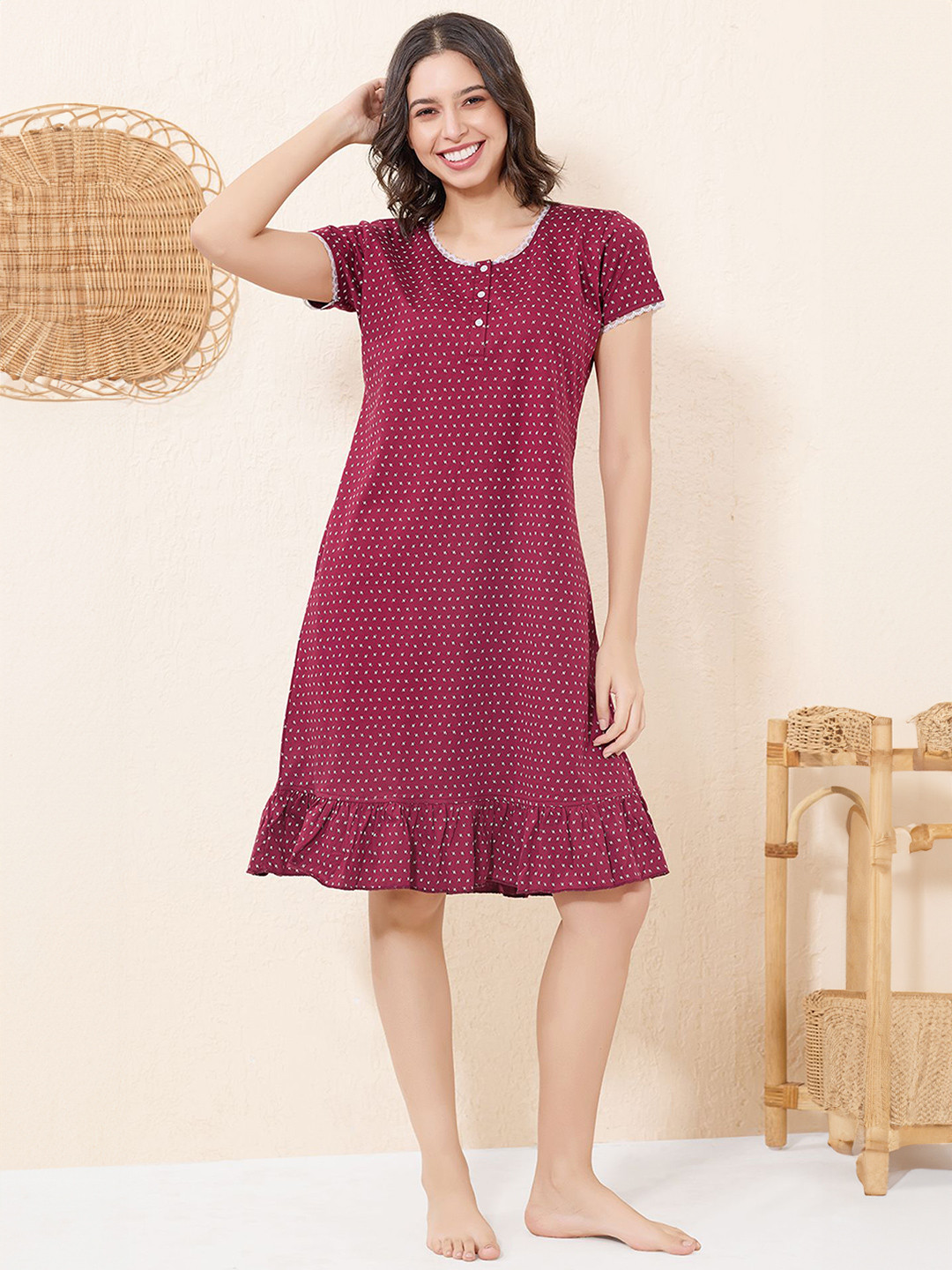 QUIRA Women Printed Nightdress