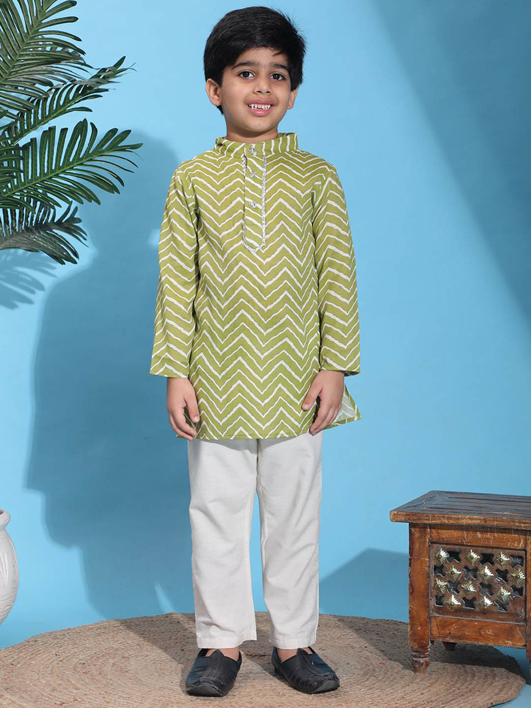 Cutiekins Boys Chevron Printed Regular Kurta with Pyjamas