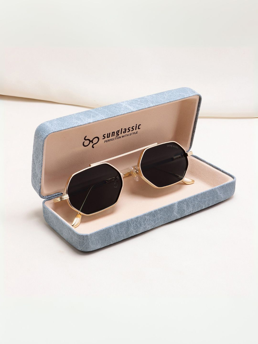 SUNGLASSIC Hexa Unisex Hexagon Sunglasses With UV Protected Lens Hexa-Gold-Black