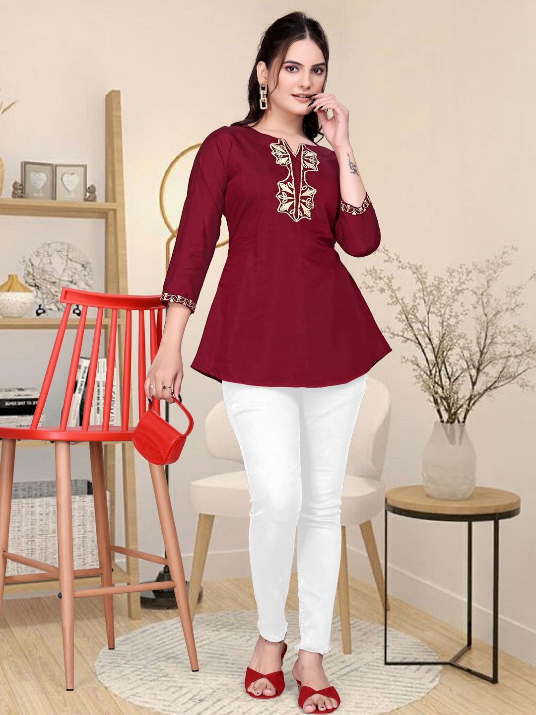 VS MALL Women Embroidered Tunic