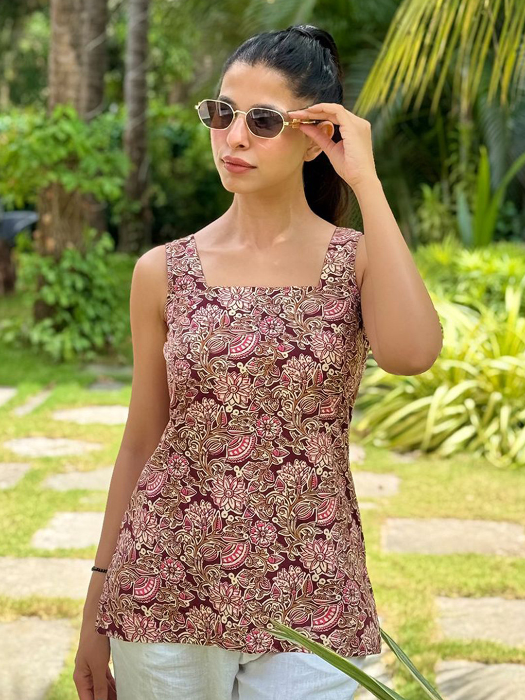 Tanhai Wine Square Neck Women Ethnic Hand Block Printed Pure Cotton Short Kurti Tunic