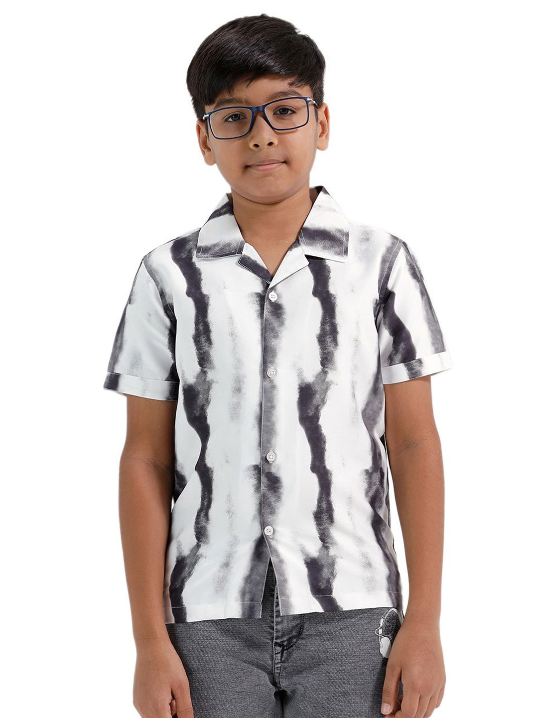 CHILINS Boys Comfort Printed Casual ShirtCHILINS Boys Comfort Relaxed Fit Abstract Printed Cuban Collar Casual Shirt