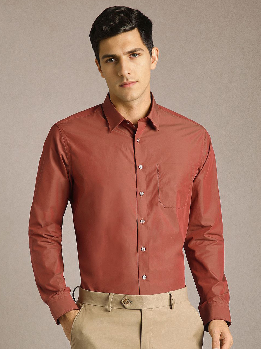Louis Philippe Men Solid Spread Collar Pure Cotton Formal Shirt