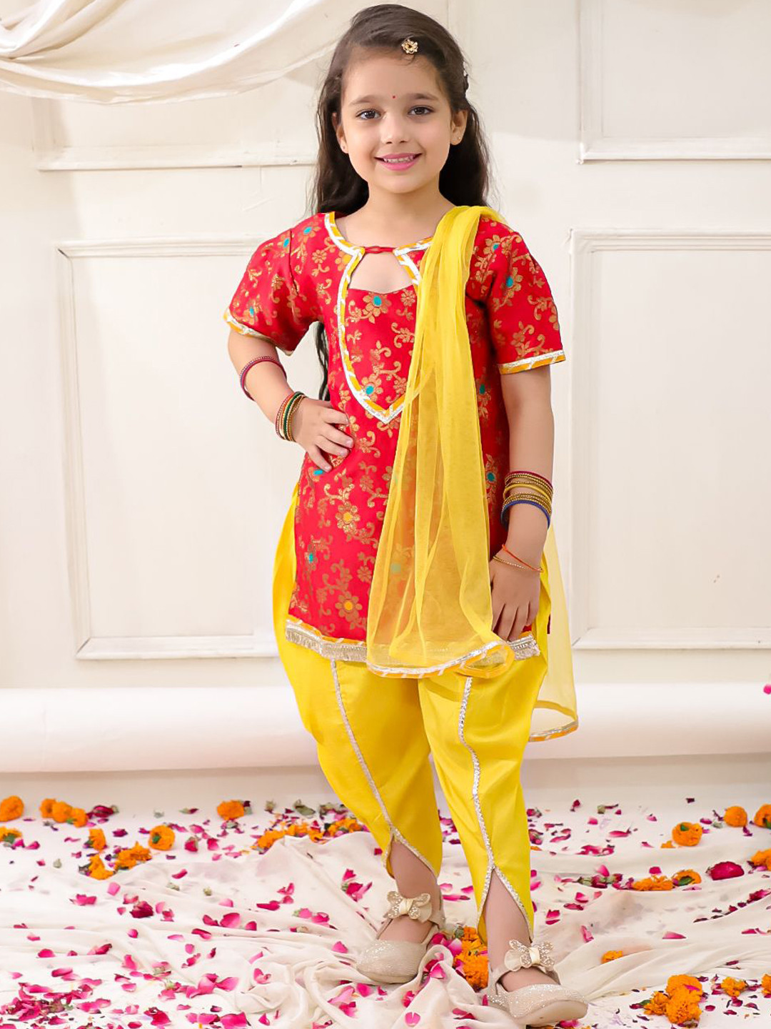 KID1 Girls Woven Design Round Neck Straight Kurti with Dhoti Pants & With Dupatta