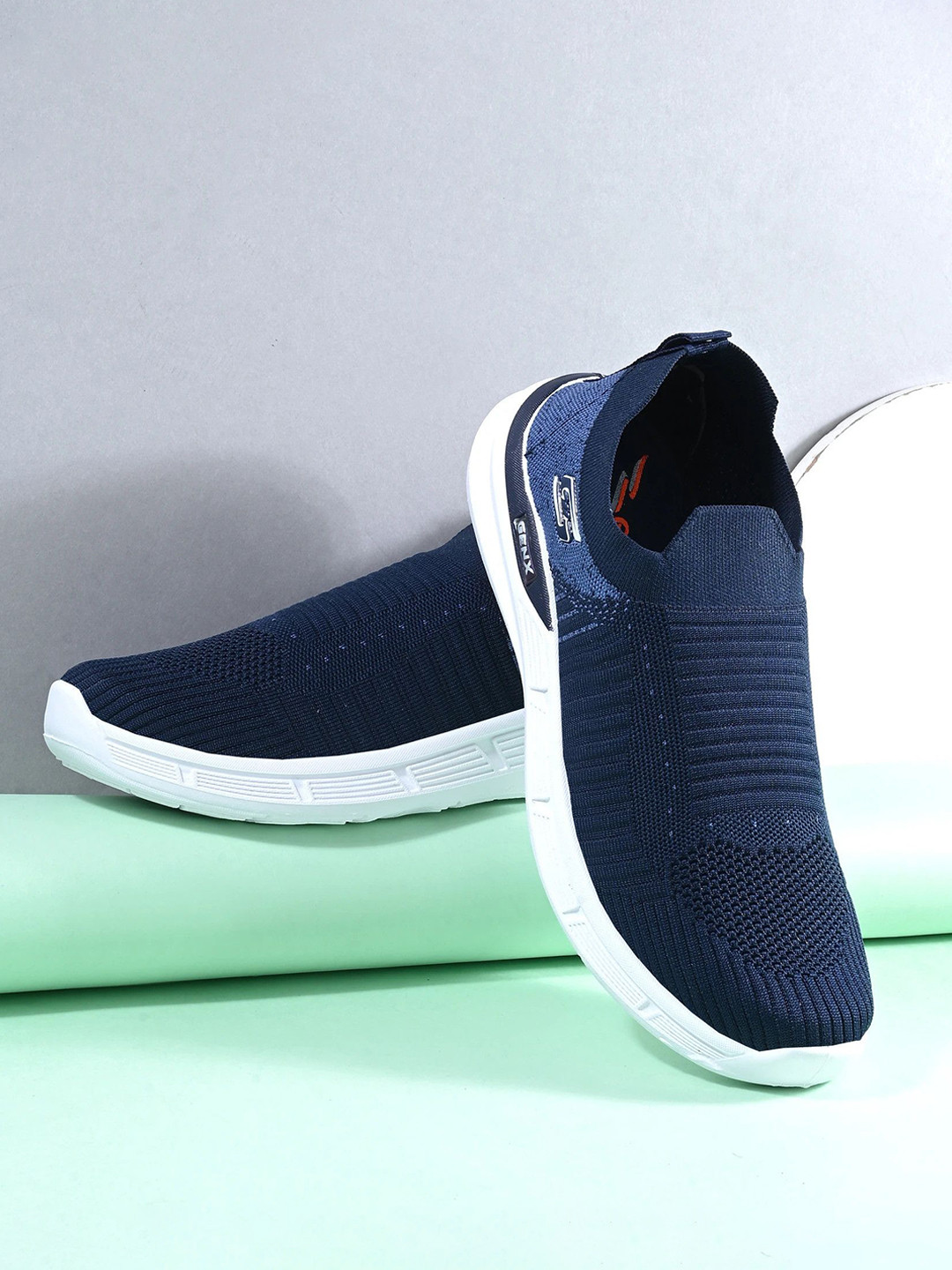 ZENG Men Mesh Slip-On Non-Marking Sports Shoes