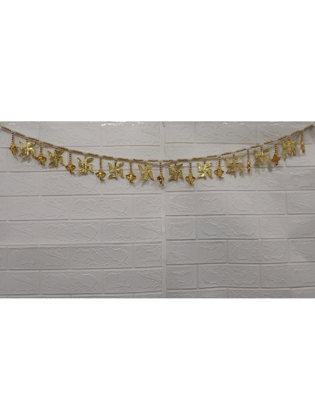 Nutts White Satiya Ganesh Bandhanwar Festive Decor