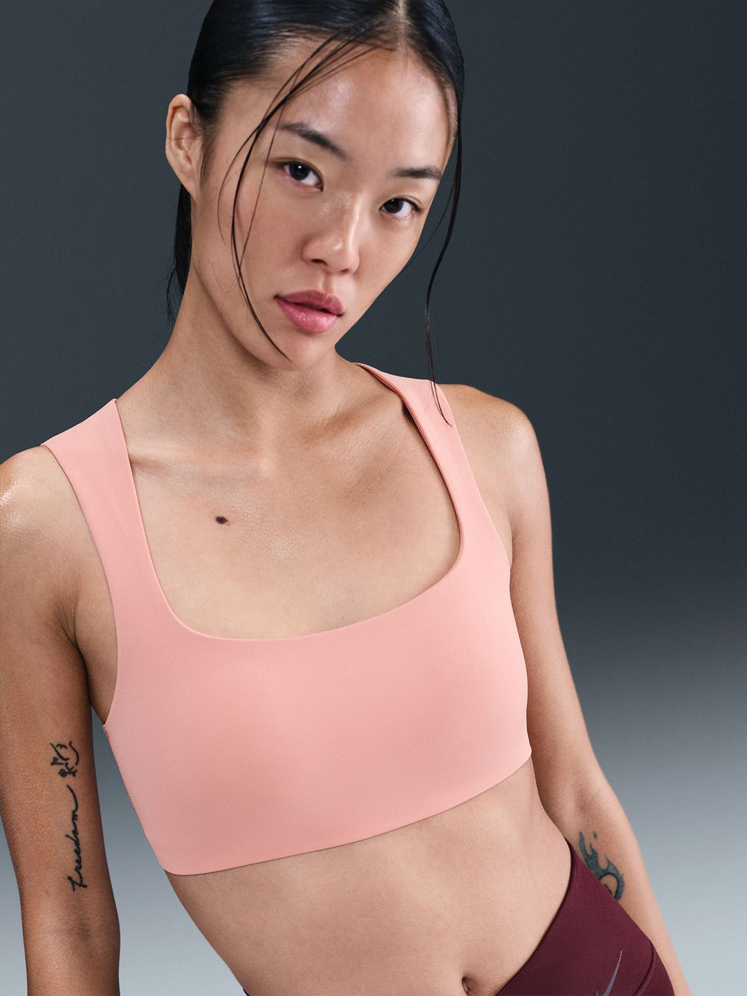 Nike Zenvy Women's Light-Support Lightly Lined Sports Bra