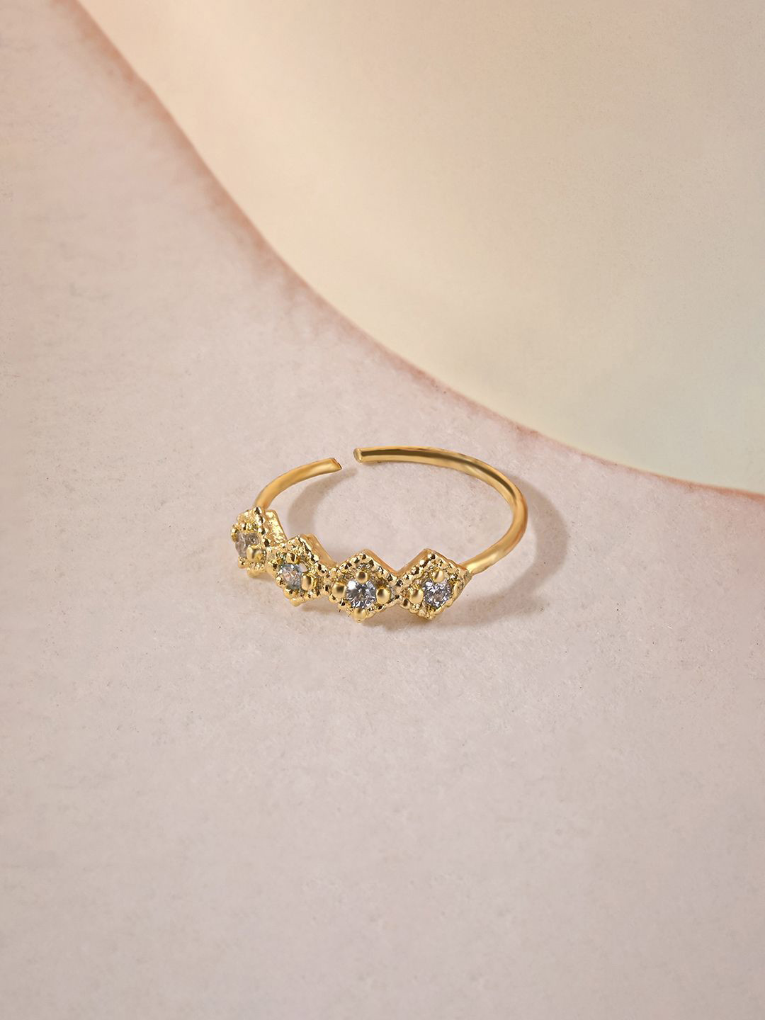 TOUCH925 925 Silver Rhombus Stone Studded Ring Nosepin