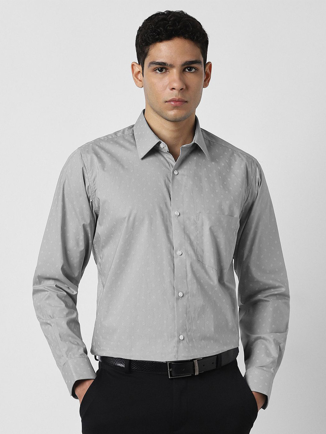 Van Heusen Men Micro Ditsy Printed Spread Collar Pure Cotton Casual Shirt