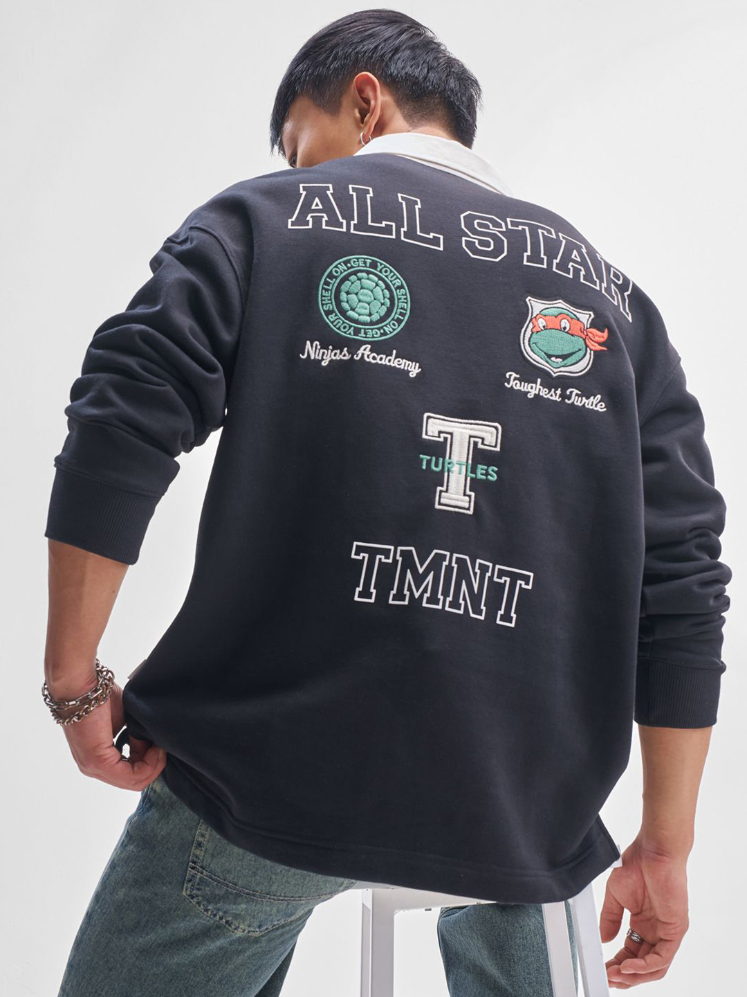 HIGHLANDER Viacom Ninja Turtles Men Printed Oversized Drop Shoulder Polo Sweatshirt