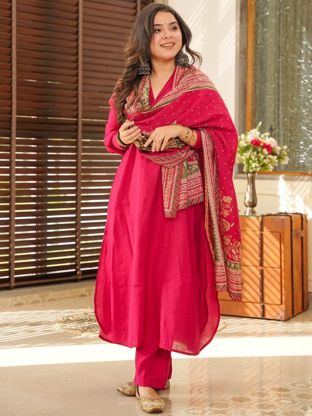 CREEPER Women Solid Regular Kurta with Trousers With Dupatta