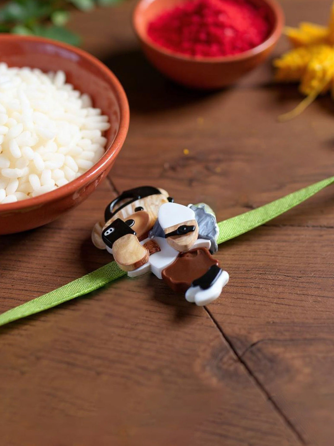 LUCKY JEWELLERY 3-Pcs Rakhi Gift Set With Roli Chawal & Greeting Card