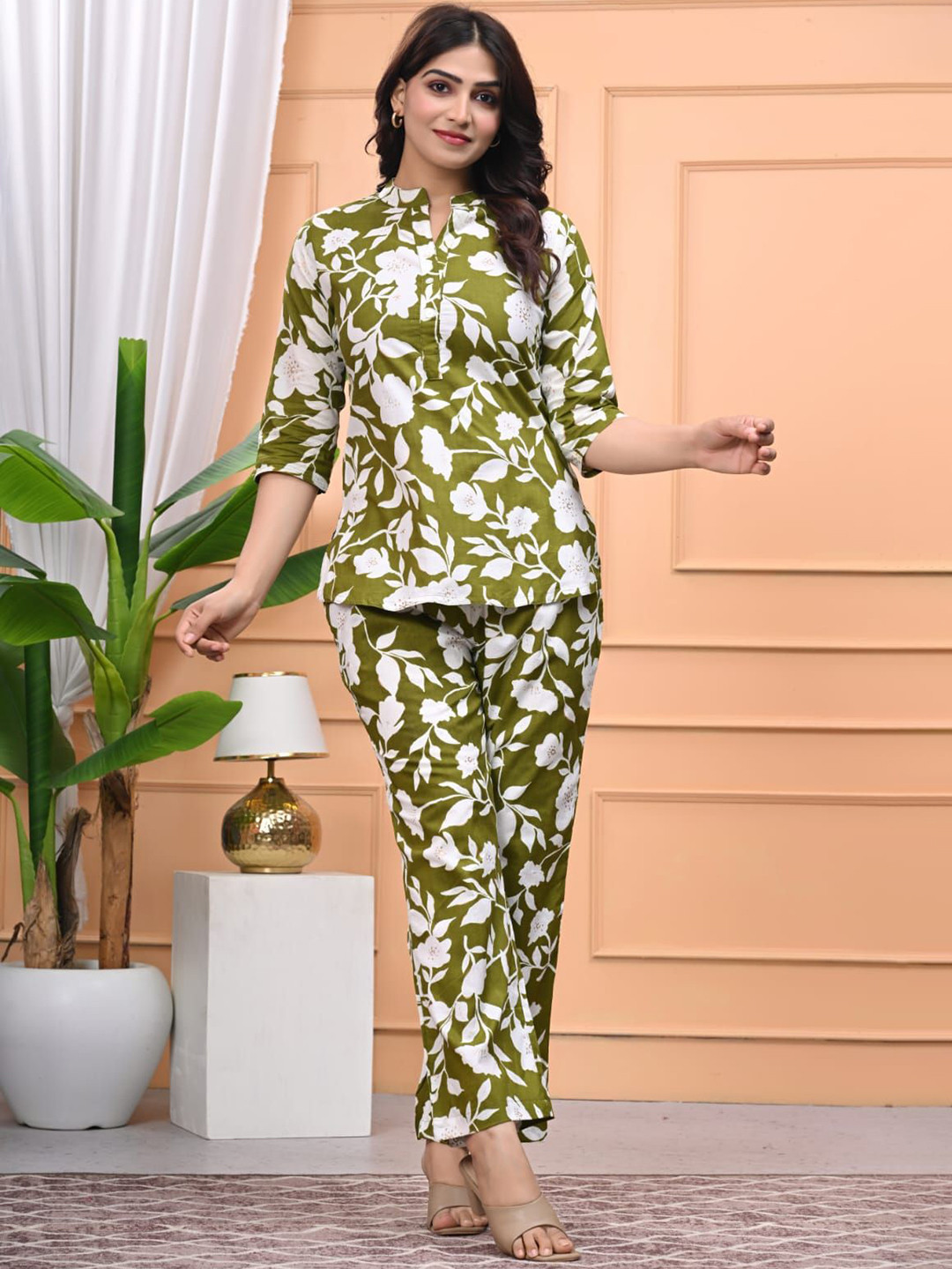 Sajke Printed Mandarin Collar Tunic With Palazzos Co-Ords