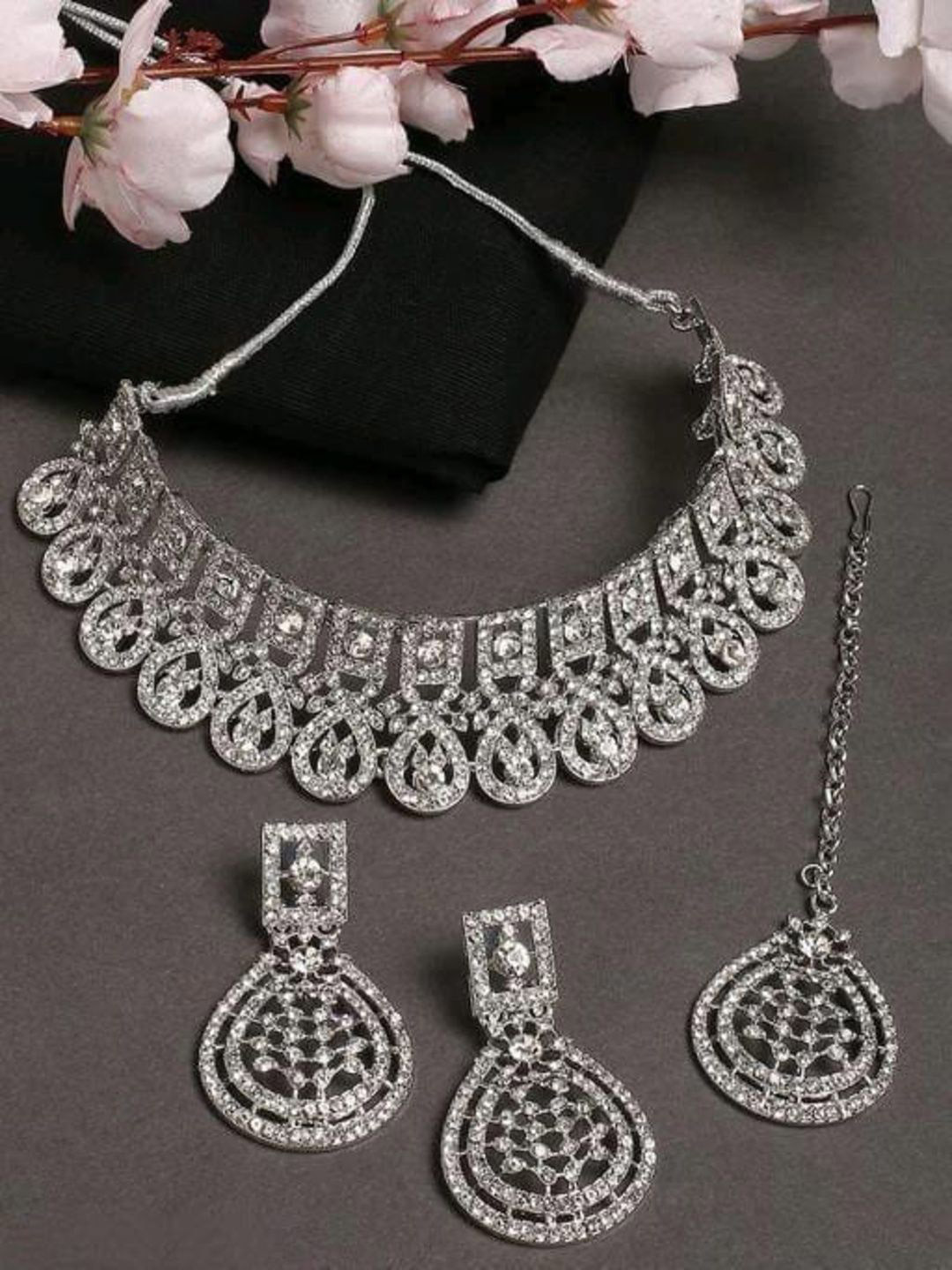 AAFIYA ENTERPRISES Girls Rhodium-Plated Stones Studded Jewellery Set