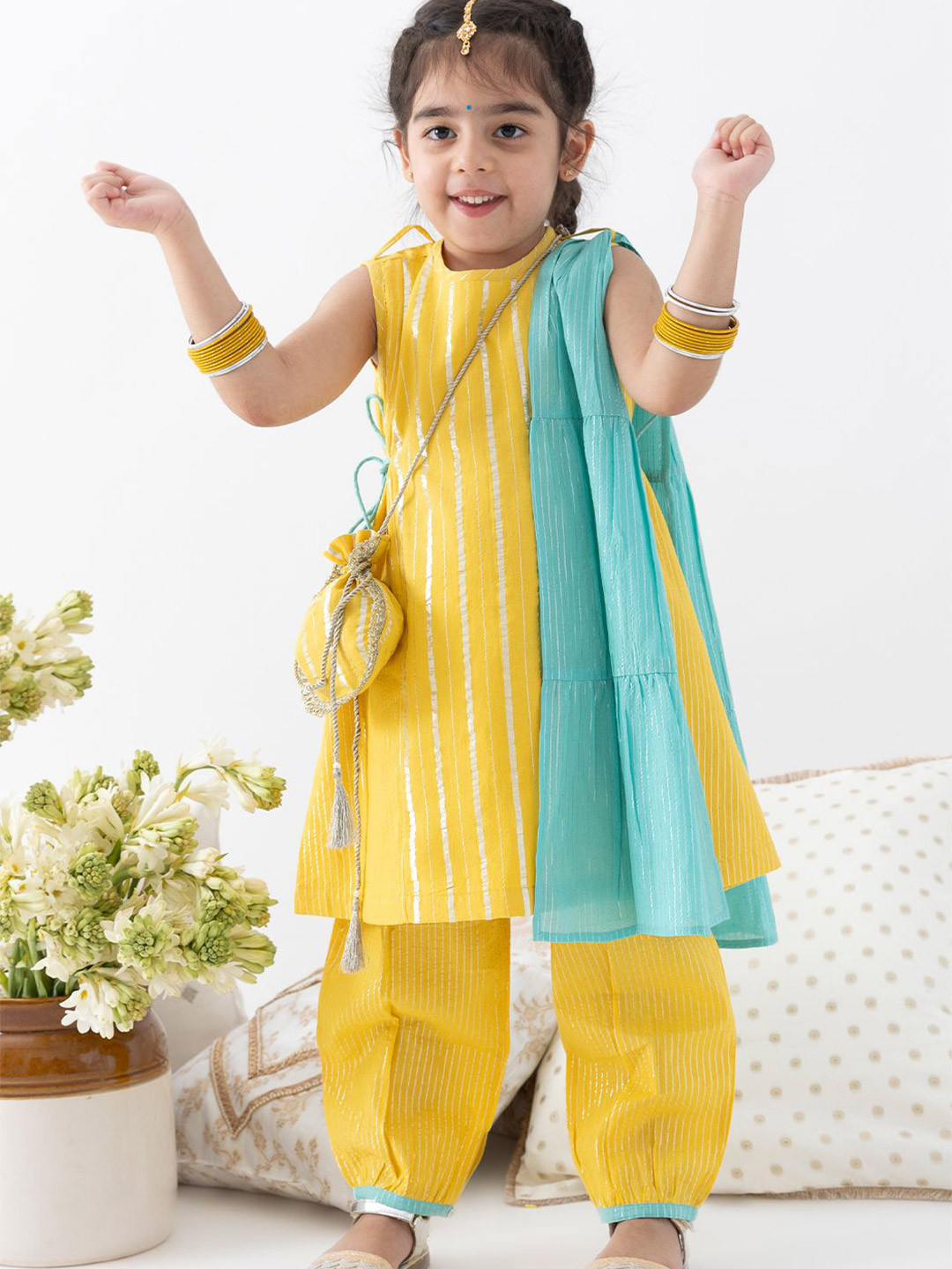 Tiber Taber Girls Striped Round Neck Straight Kurta with Salwar & With Dupatta