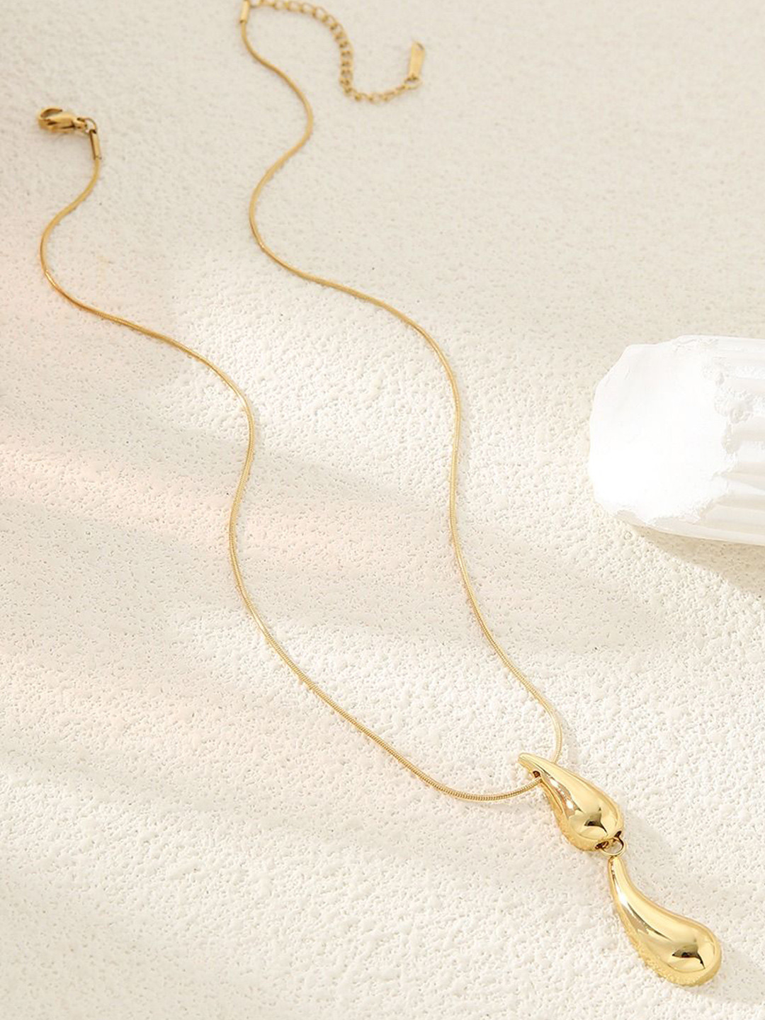 VIEN Stainless Steel 18K Gold Plated Minimalist Snake Drop Waterdrop Pendant With Chain