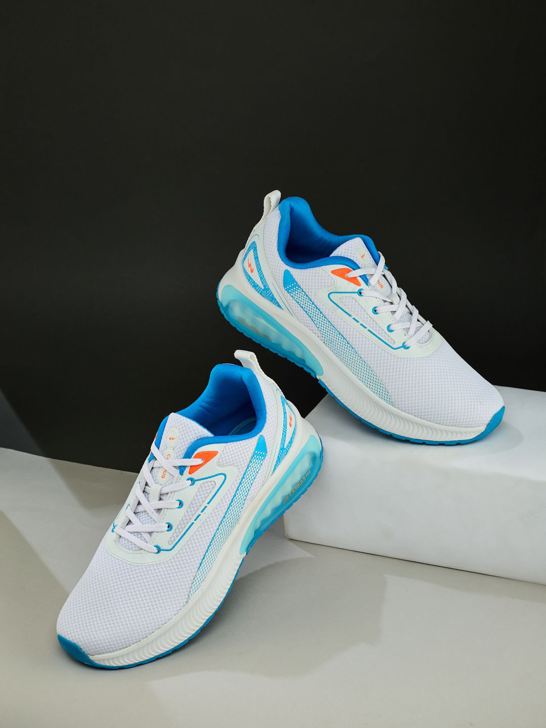 Campus CLIQUE Men Running Non-Marking Shoes