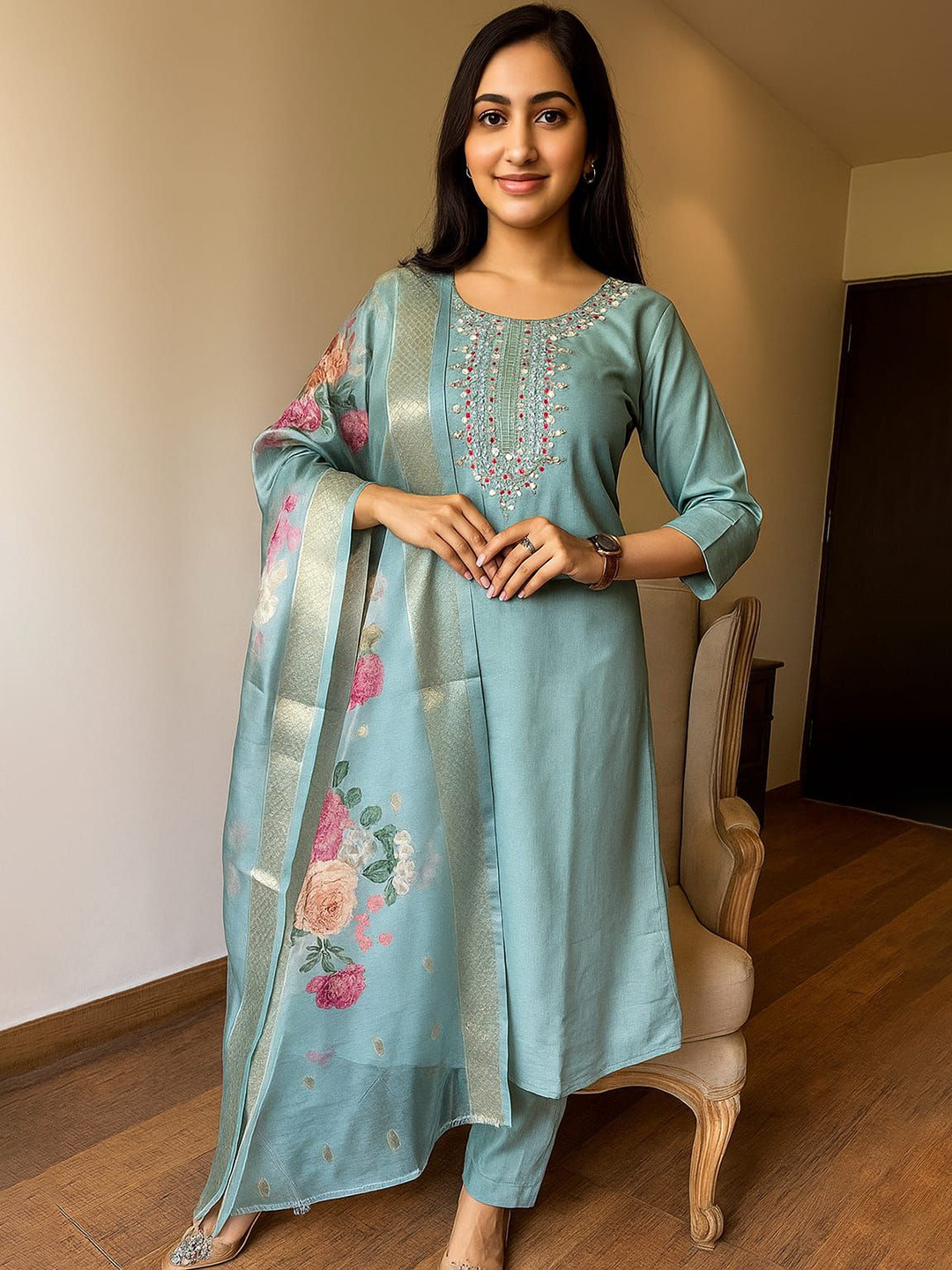 LIZORD FAB Women Floral Embroidered Regular Thread Work Kurta with Trousers & Dupatta