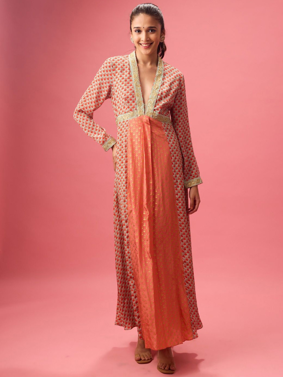 Nikasha Kalidar Floral Printed Thread Work V-Neck Kurta With Leggings
