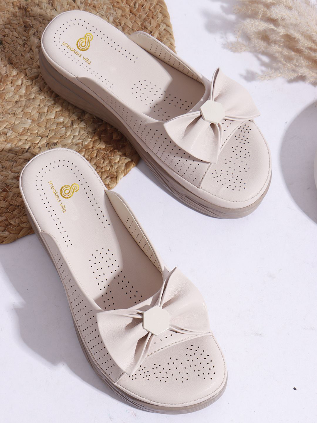 sneakers villa Women Comfort Heels Sandals with Laser Cuts