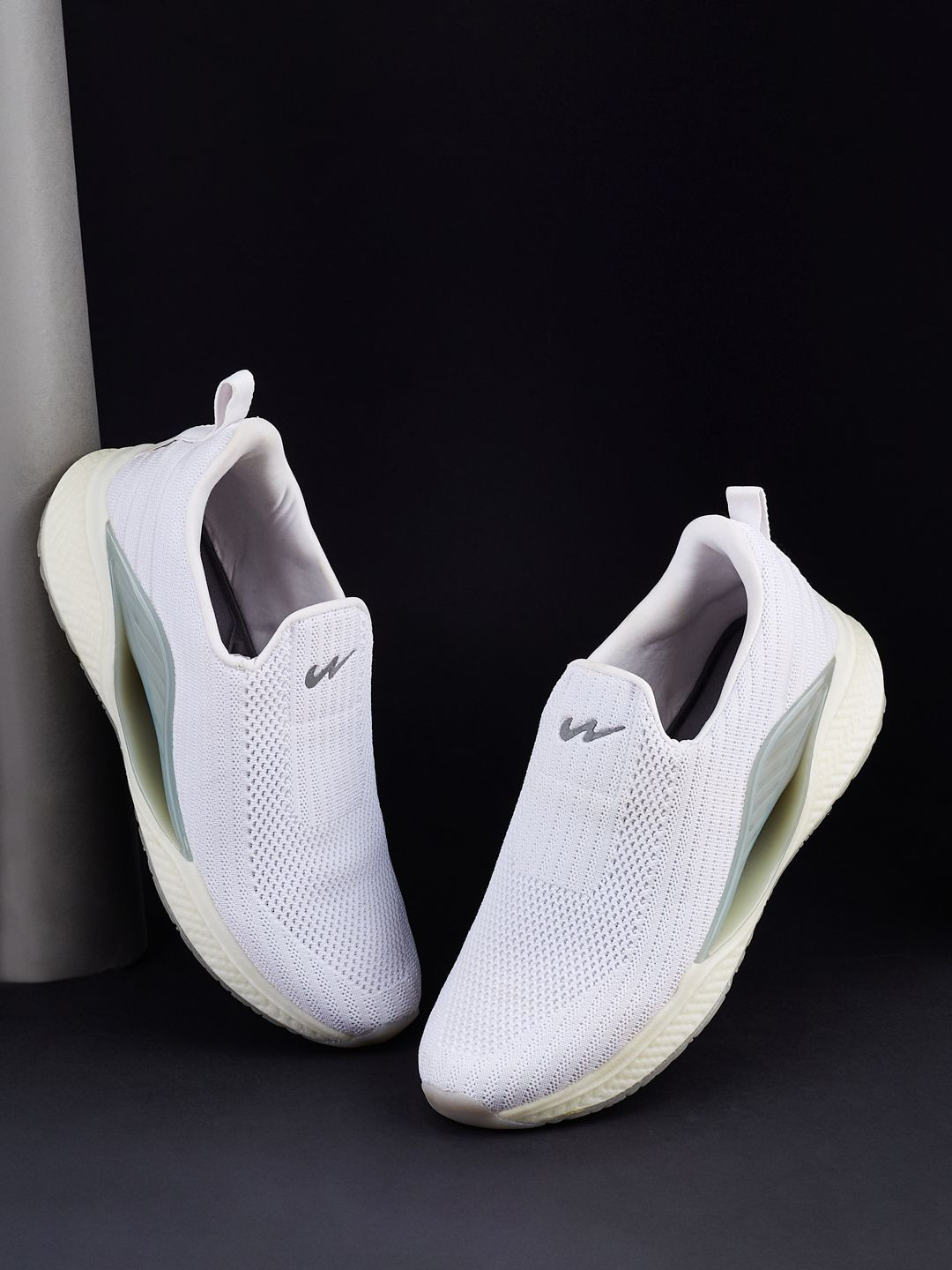 Campus Dodge Men Textured Round Toe Slip-On Running Sports Shoes