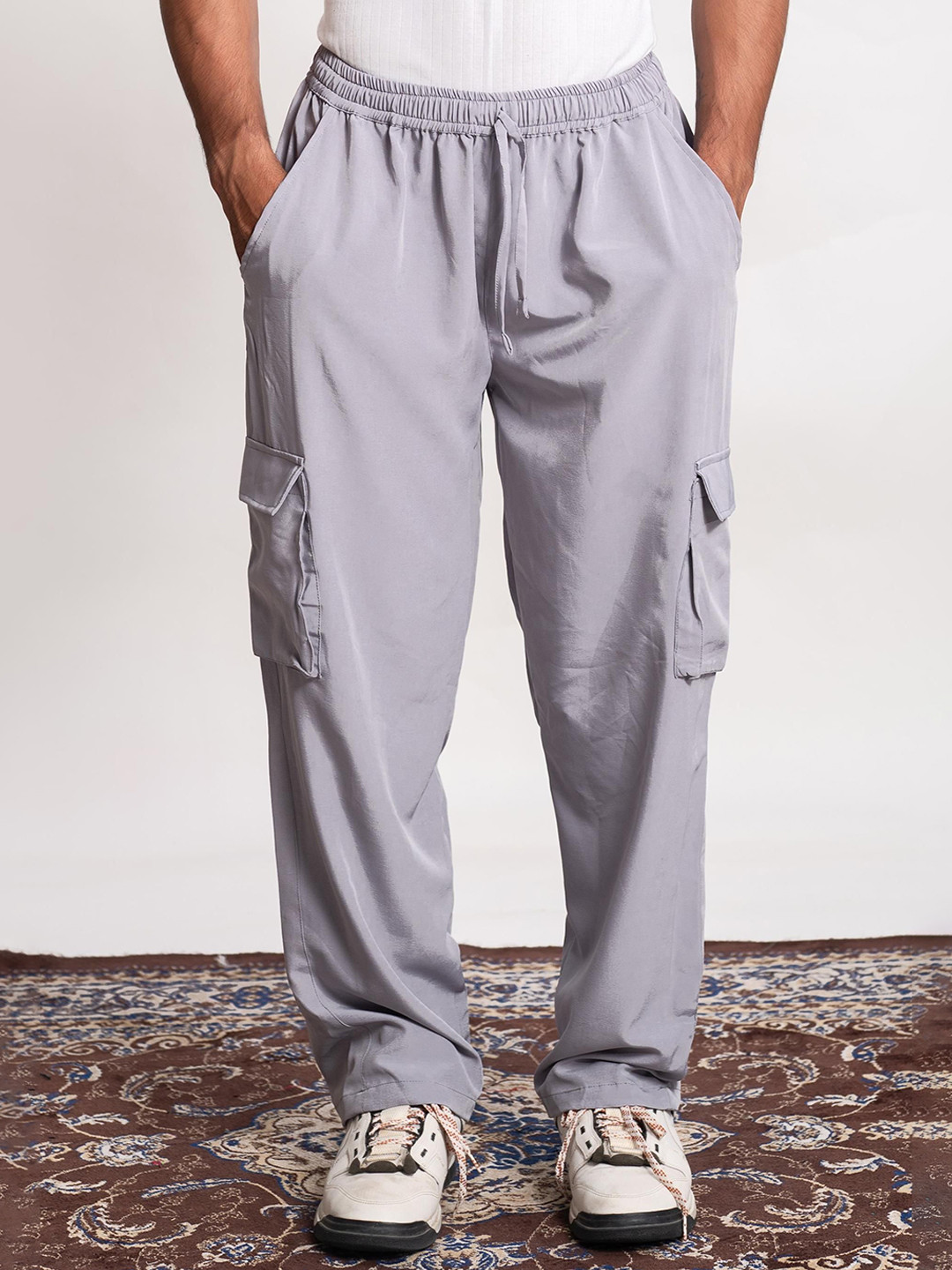 Me Craft Flex Men Relaxed Straight Leg High-Rise Cargos Trousers