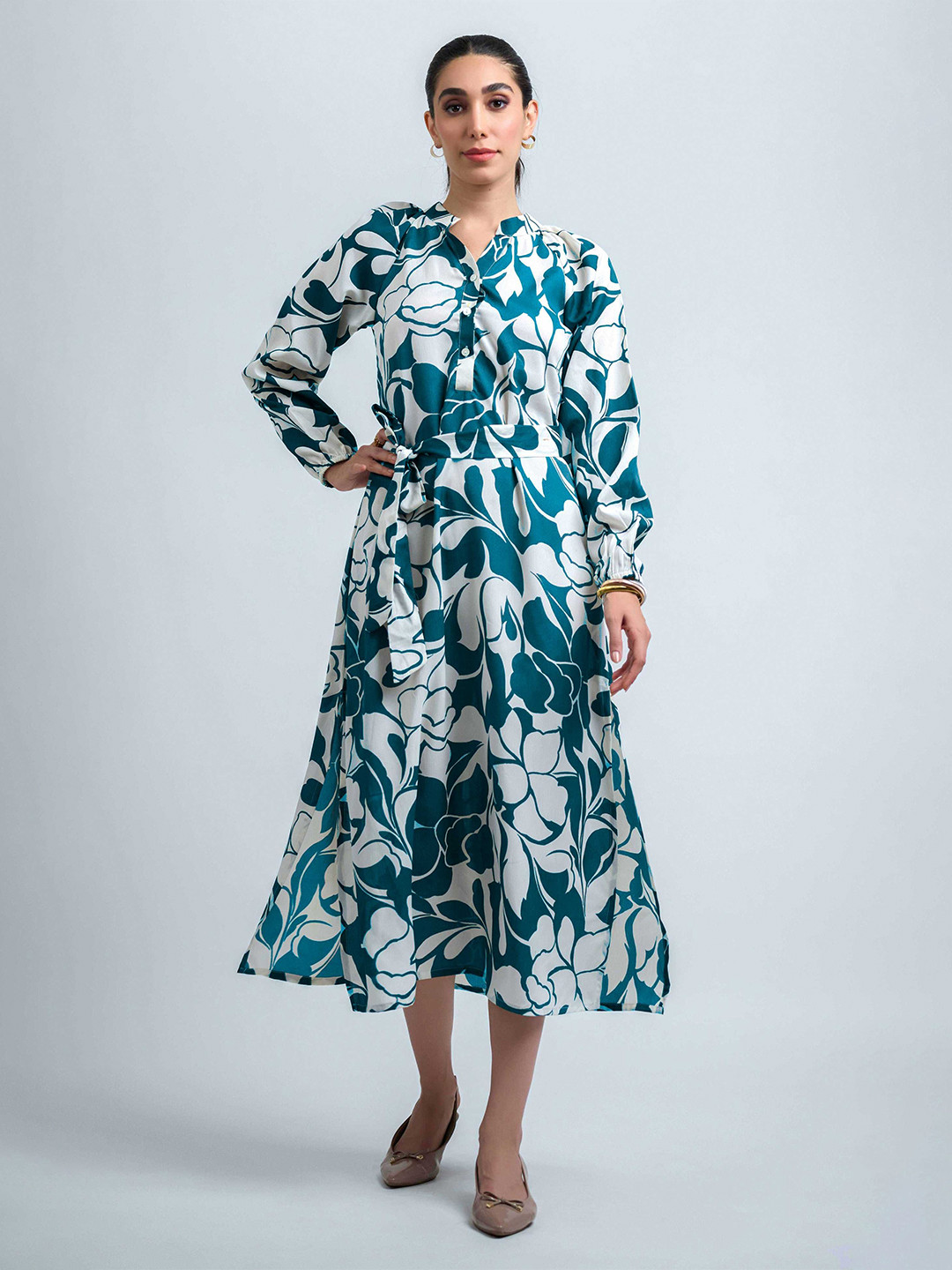 R.Code by The Roadster Life Co. Women Abstract Printed Tie-Ups Fit and Flare Dress