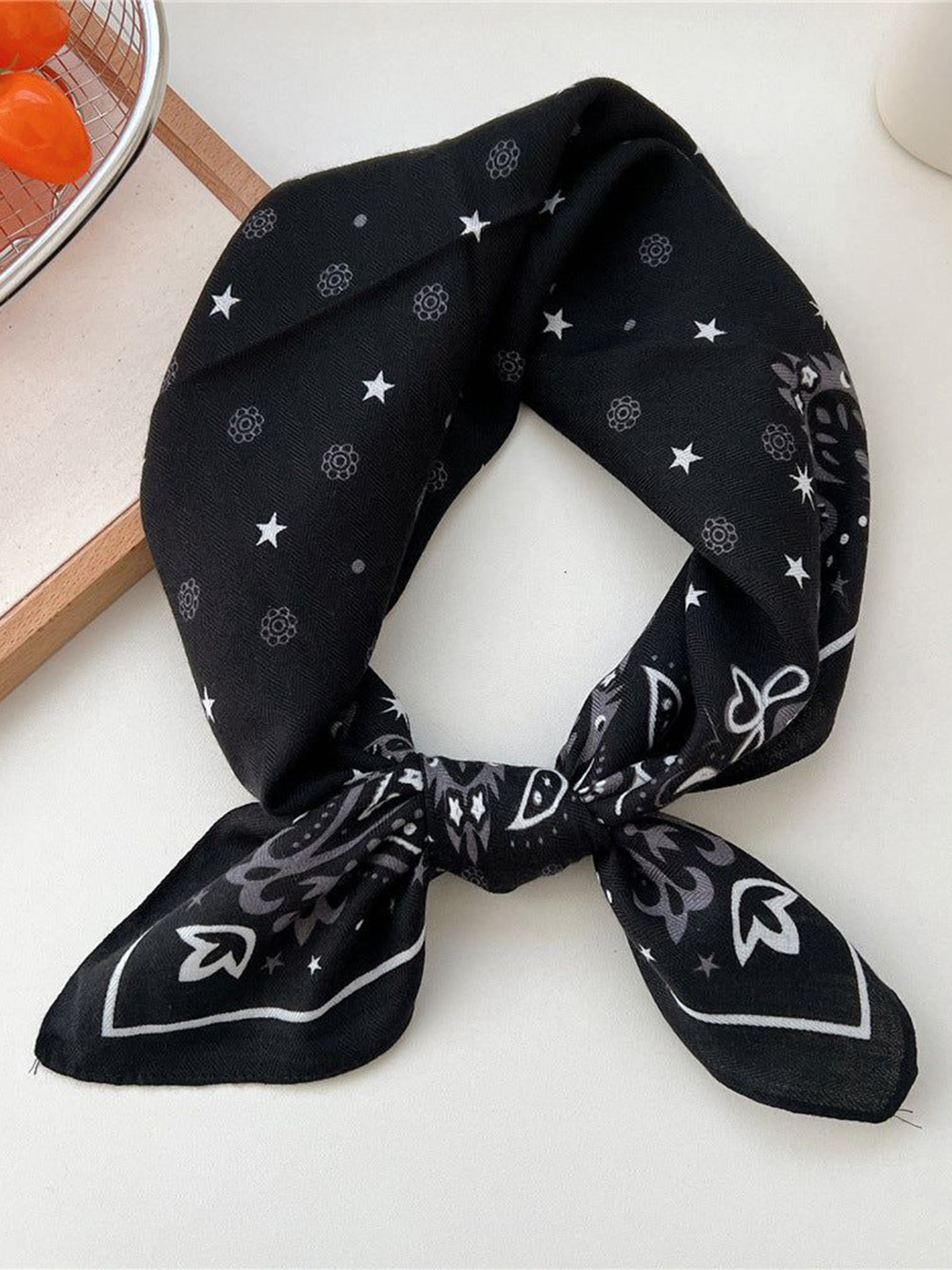 QUECY Women Star Small Flower Printed Scarf