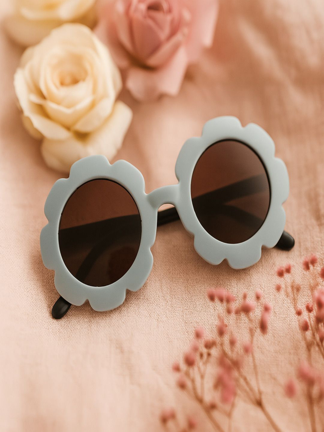 ANNA CREATIONS Girls Hair Clip With Round Sunglasses