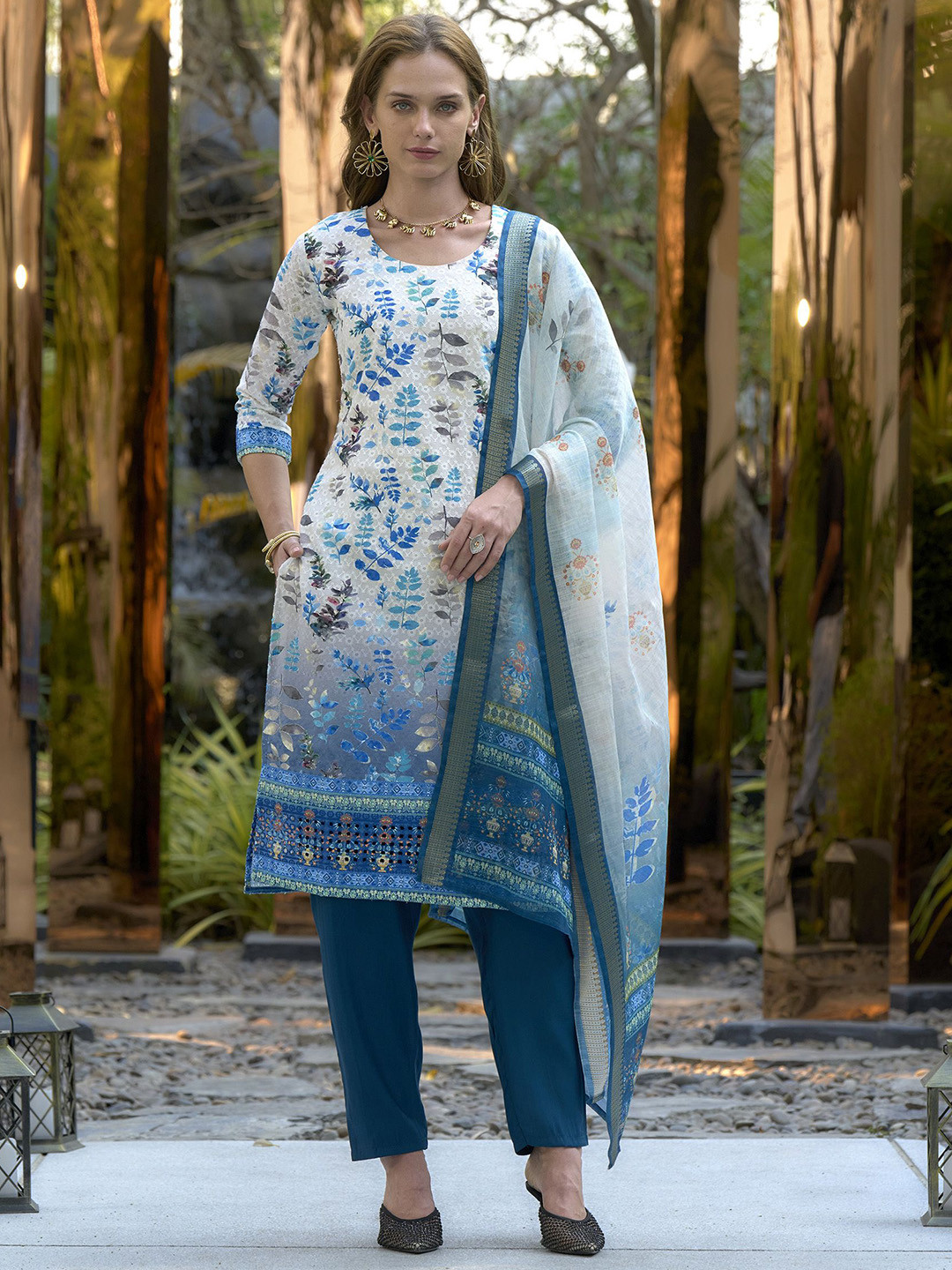 all about you Floral Printed U-Neck Pure Cotton Straight Kurta With Trousers & Dupatta