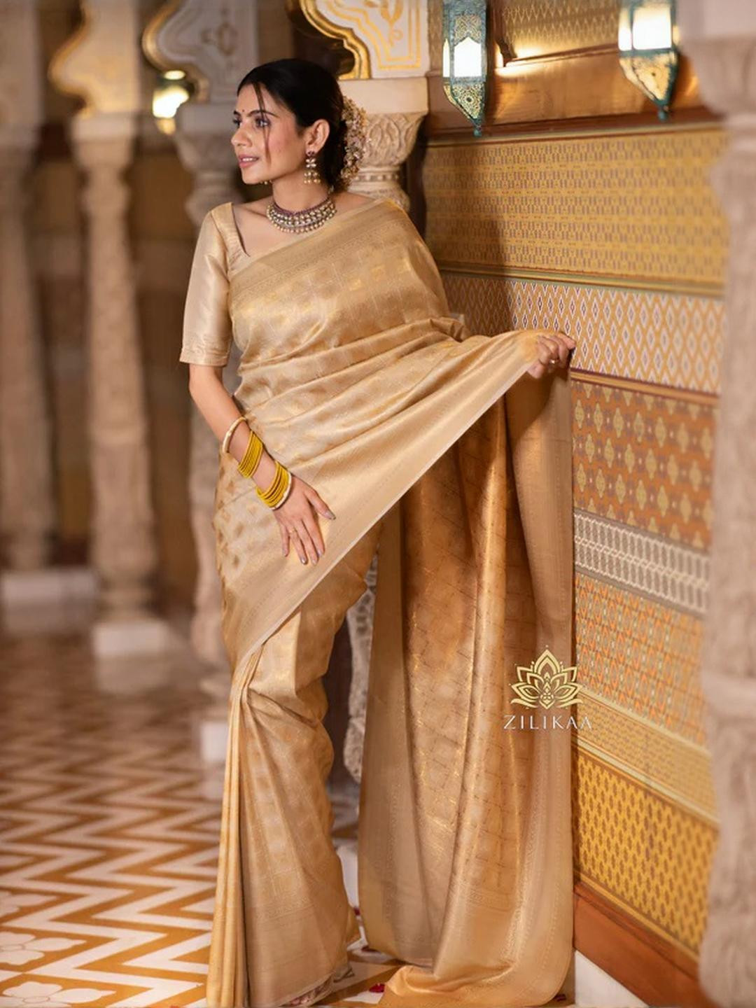 CaniBani Cream Silk Blend Banarasi Sarees