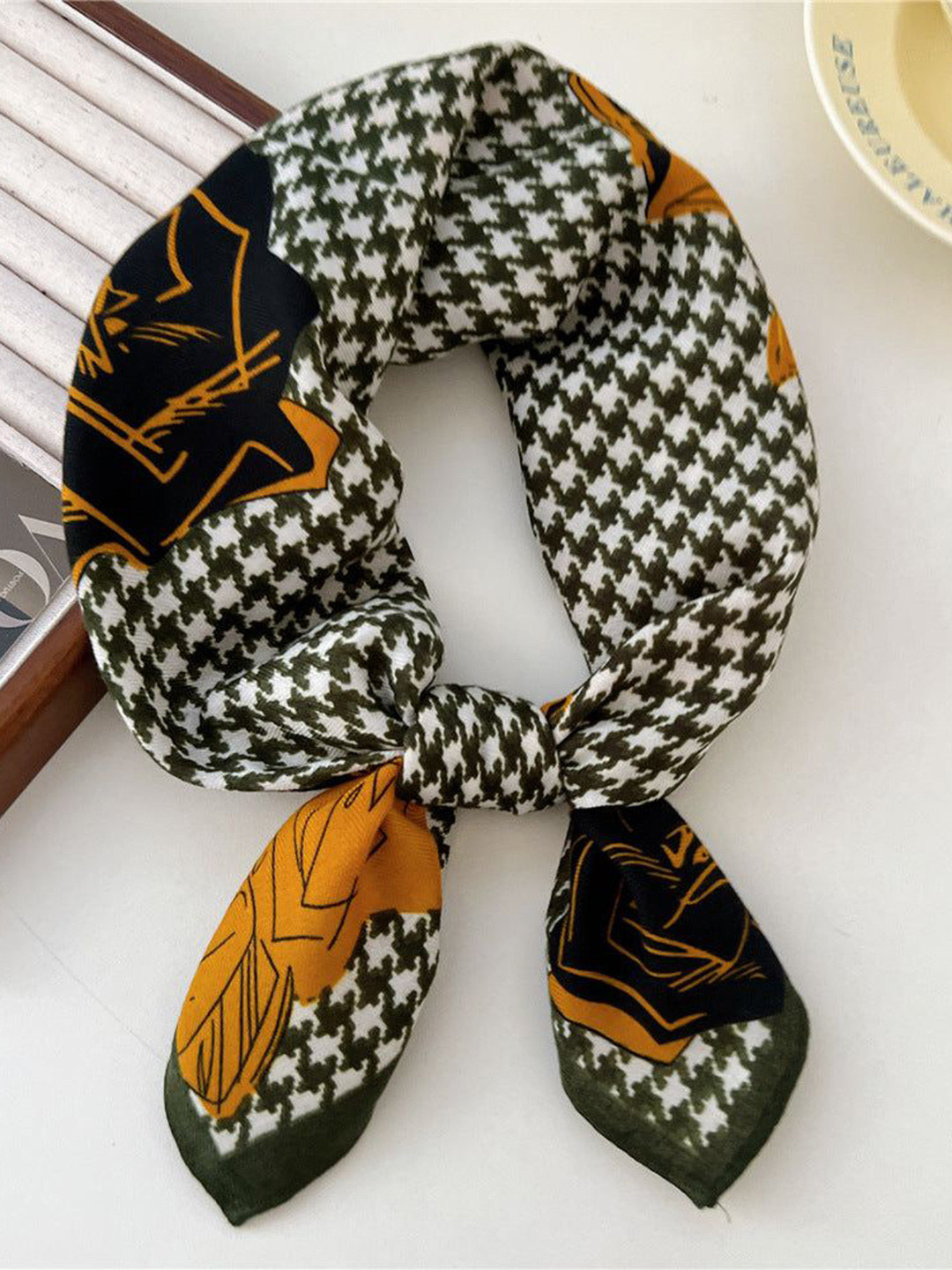 QUECY Women Houndstooth Checked Scarf with Solid Border