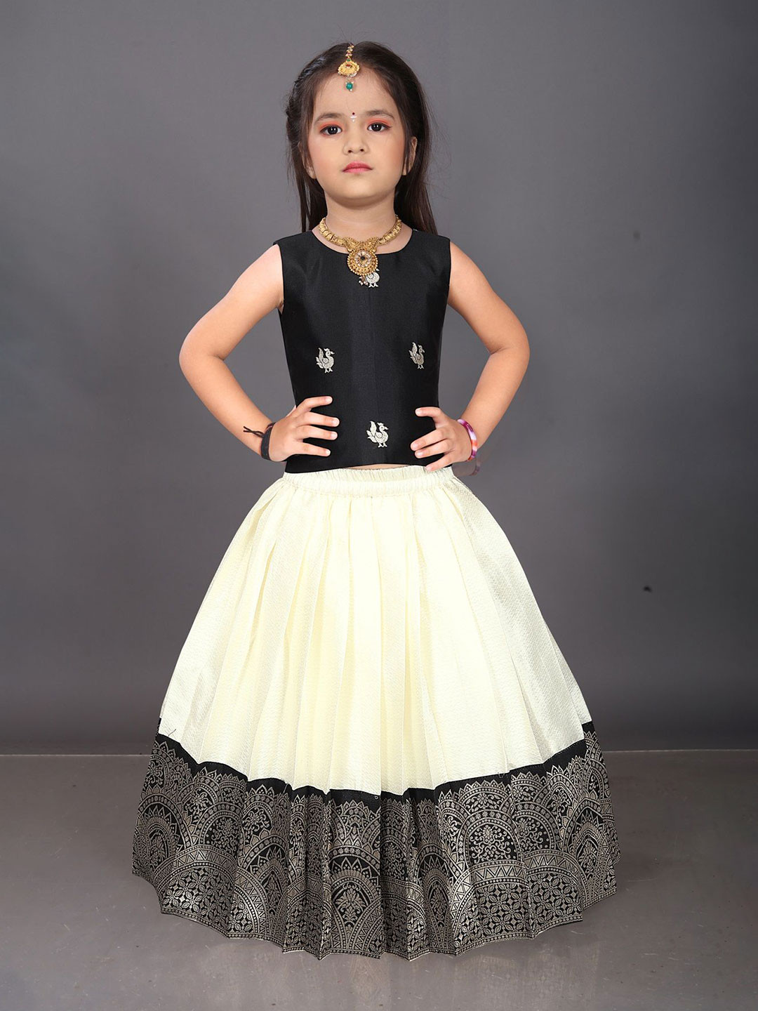 FELIZ THE DESIGNER STUDIO Girls Woven Design Zari Ready To Wear Cotton Lehenga & Blouse