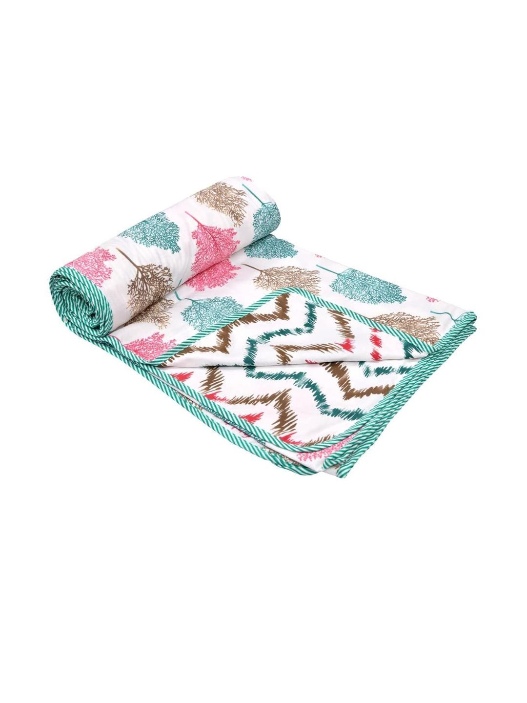 Anadhika Green Floral AC Room Single Bed Dohar