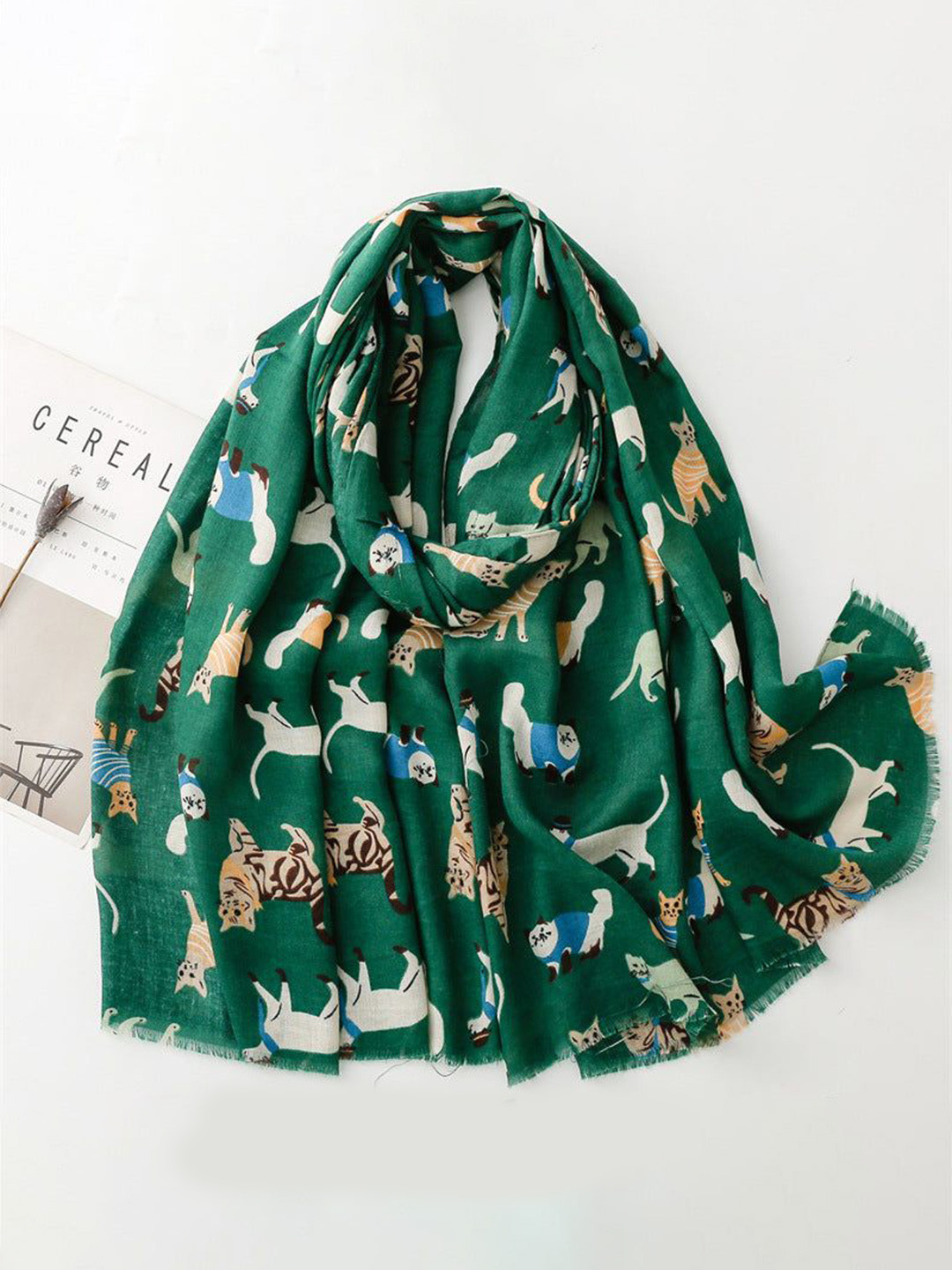 QUECY Women Abstract Printed Stole with Frayed Border